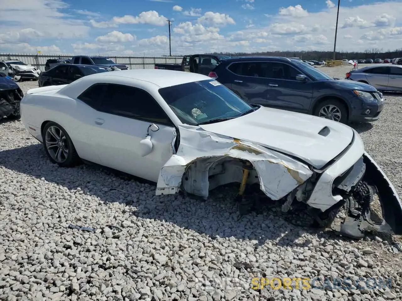 4 Photograph of a damaged car 2C3CDZJG4MH665247 DODGE CHALLENGER 2021