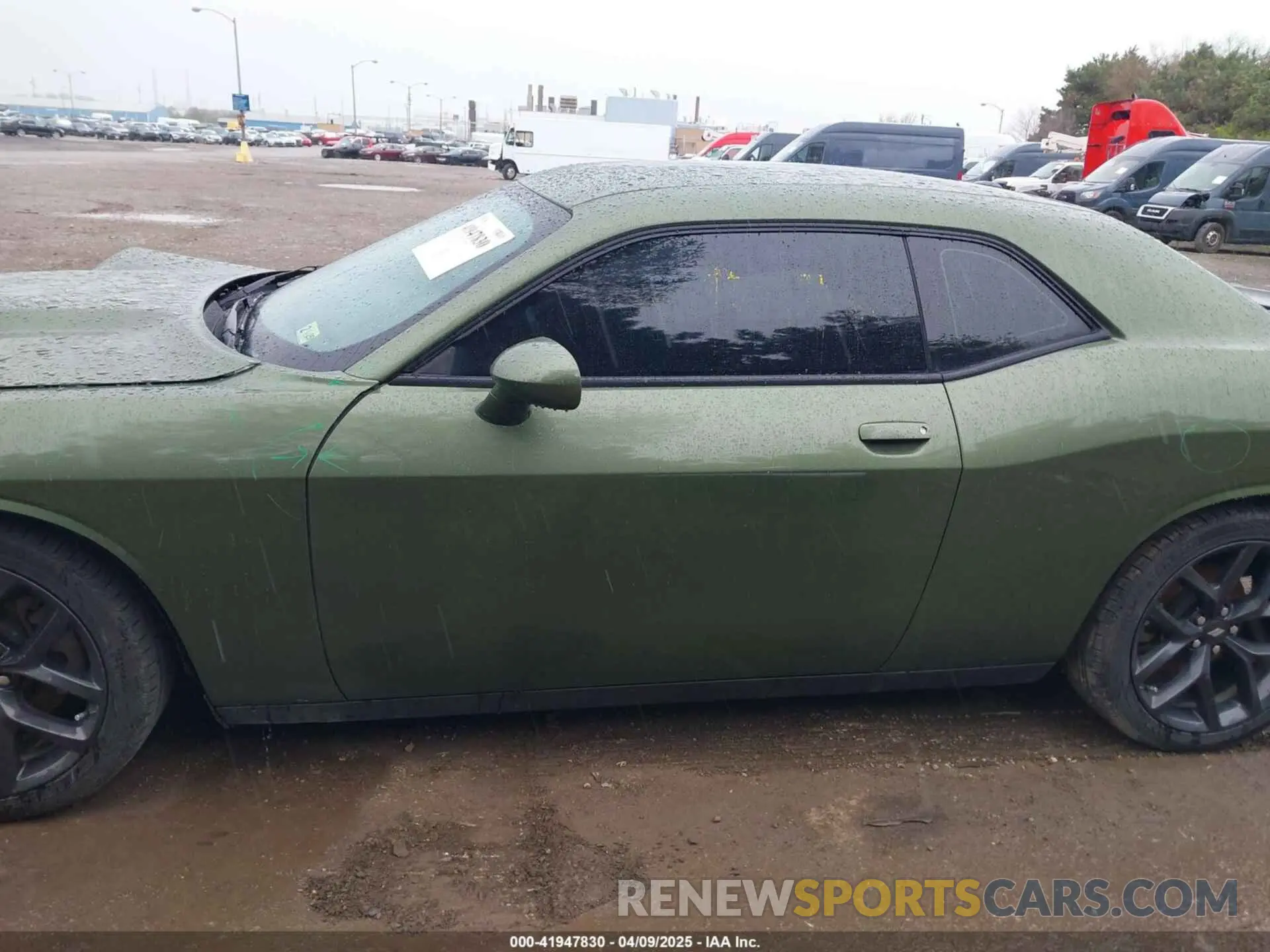 15 Photograph of a damaged car 2C3CDZJG5MH600276 DODGE CHALLENGER 2021