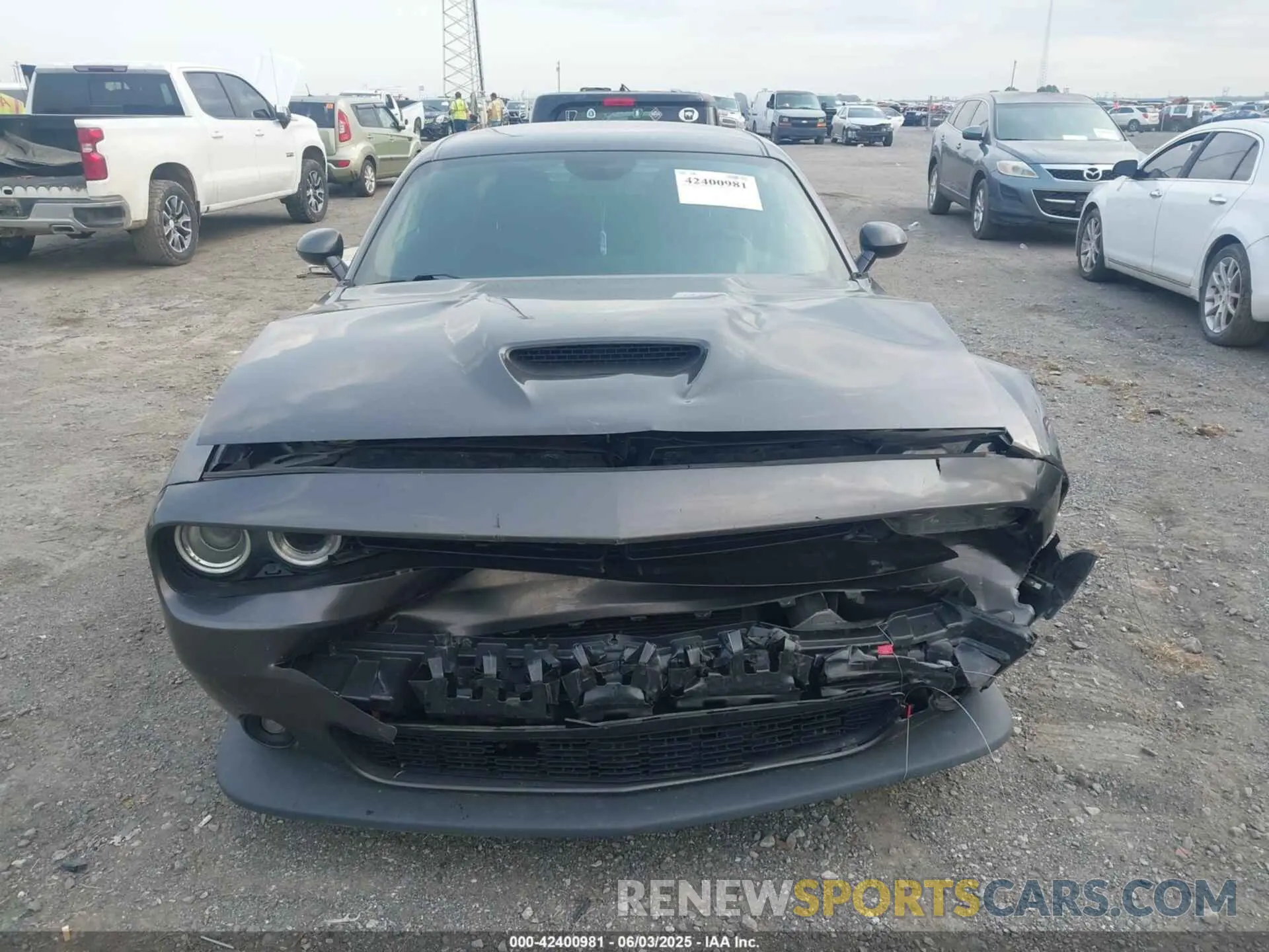 13 Photograph of a damaged car 2C3CDZJG6MH576750 DODGE CHALLENGER 2021