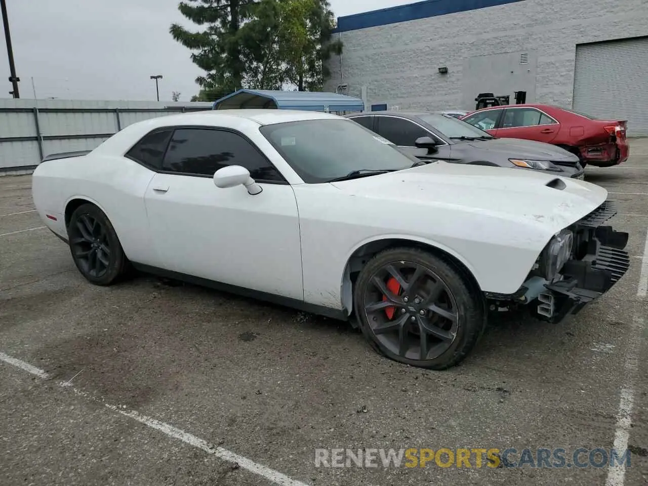 4 Photograph of a damaged car 2C3CDZJG8MH510586 DODGE CHALLENGER 2021