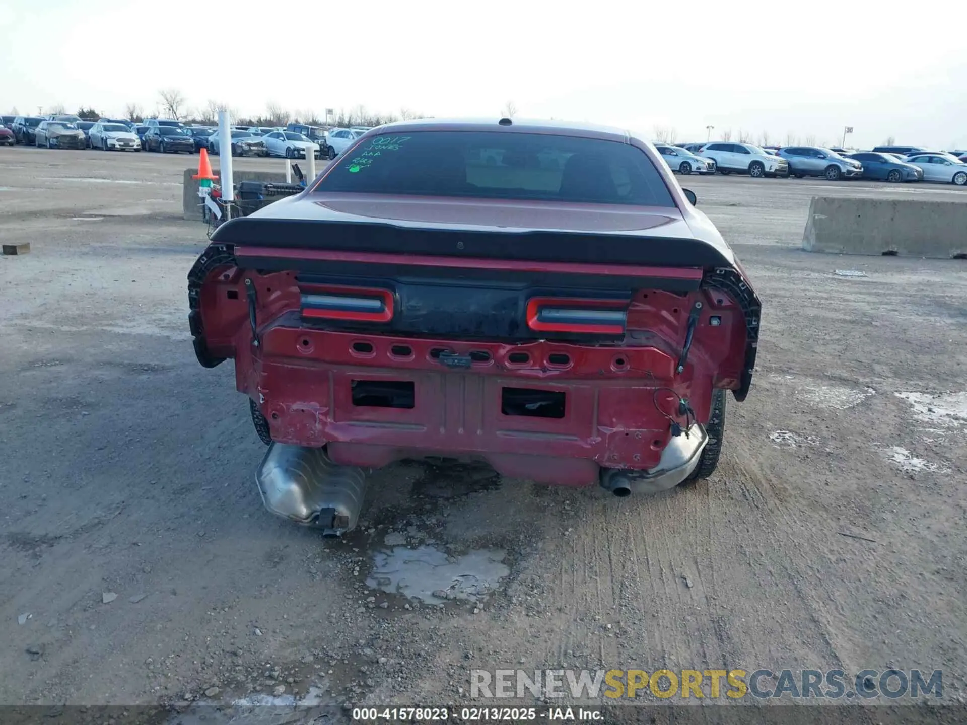 17 Photograph of a damaged car 2C3CDZJGXMH662594 DODGE CHALLENGER 2021