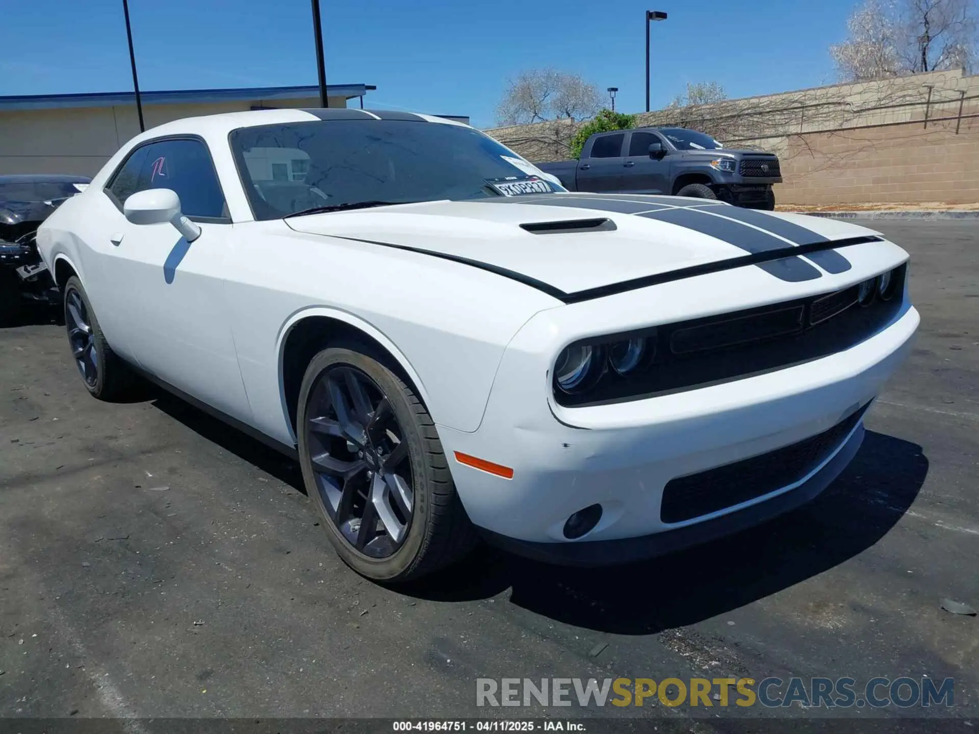 1 Photograph of a damaged car 2C3CDZAG1NH223592 DODGE CHALLENGER 2022