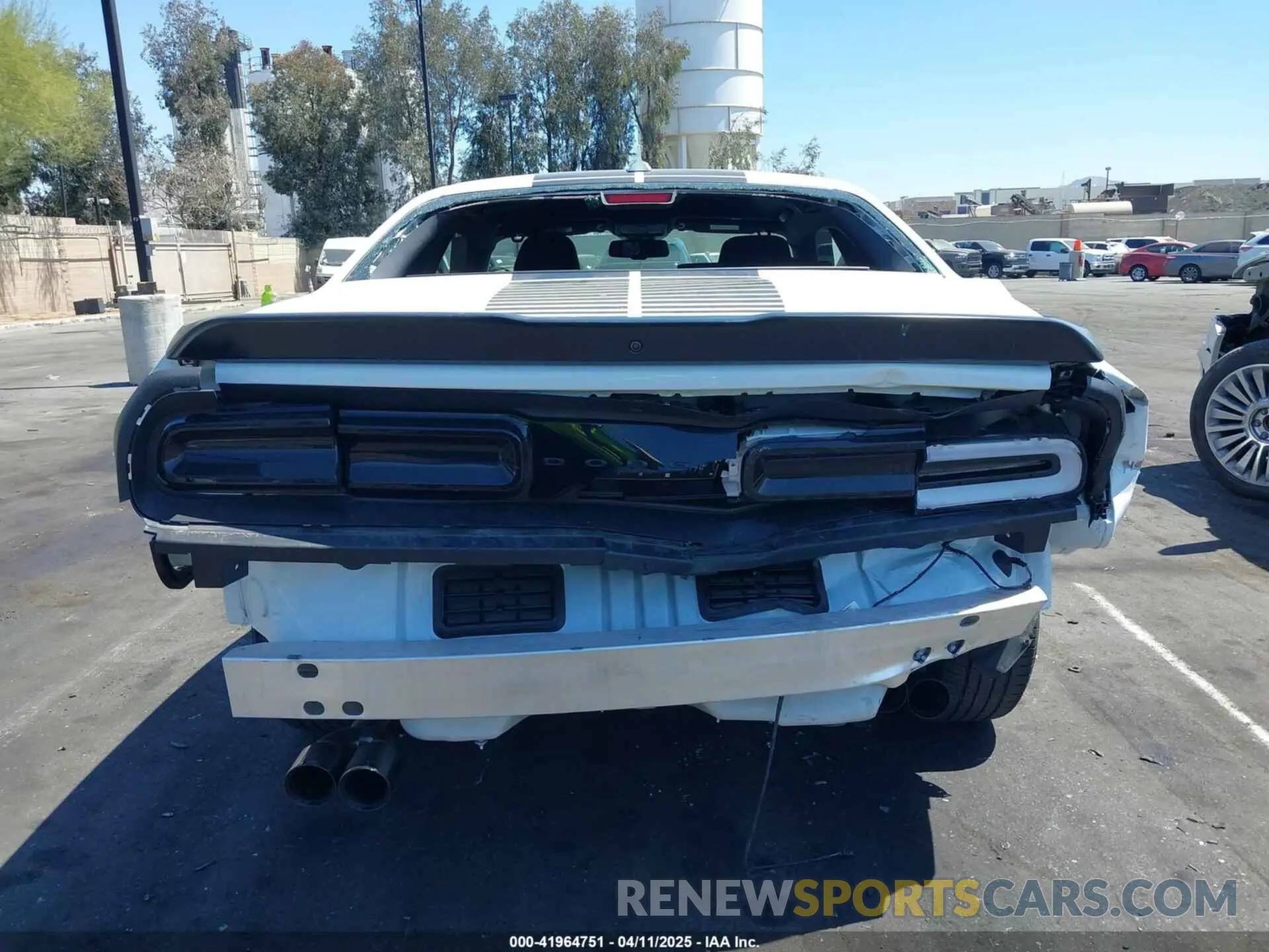 17 Photograph of a damaged car 2C3CDZAG1NH223592 DODGE CHALLENGER 2022