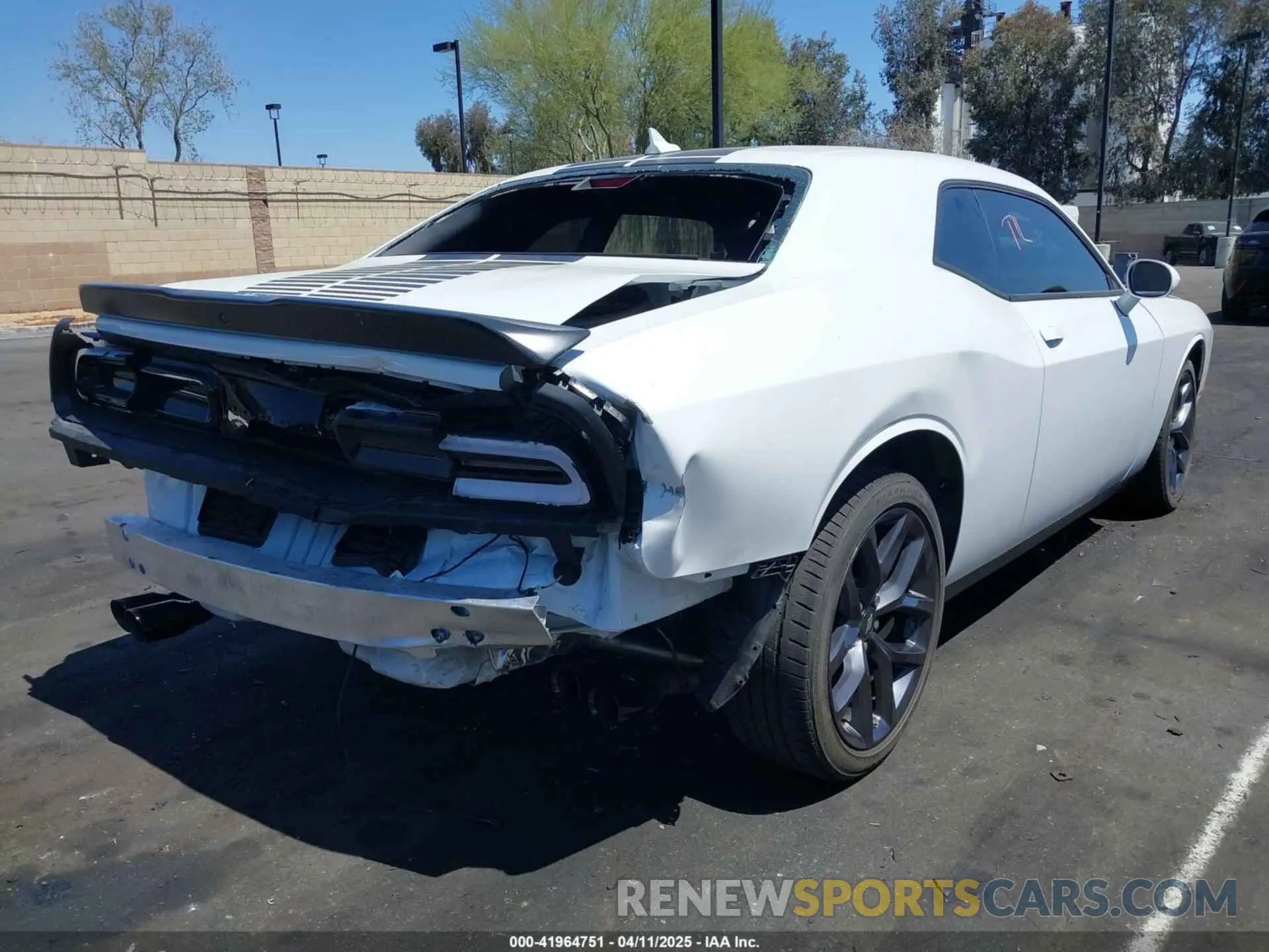4 Photograph of a damaged car 2C3CDZAG1NH223592 DODGE CHALLENGER 2022