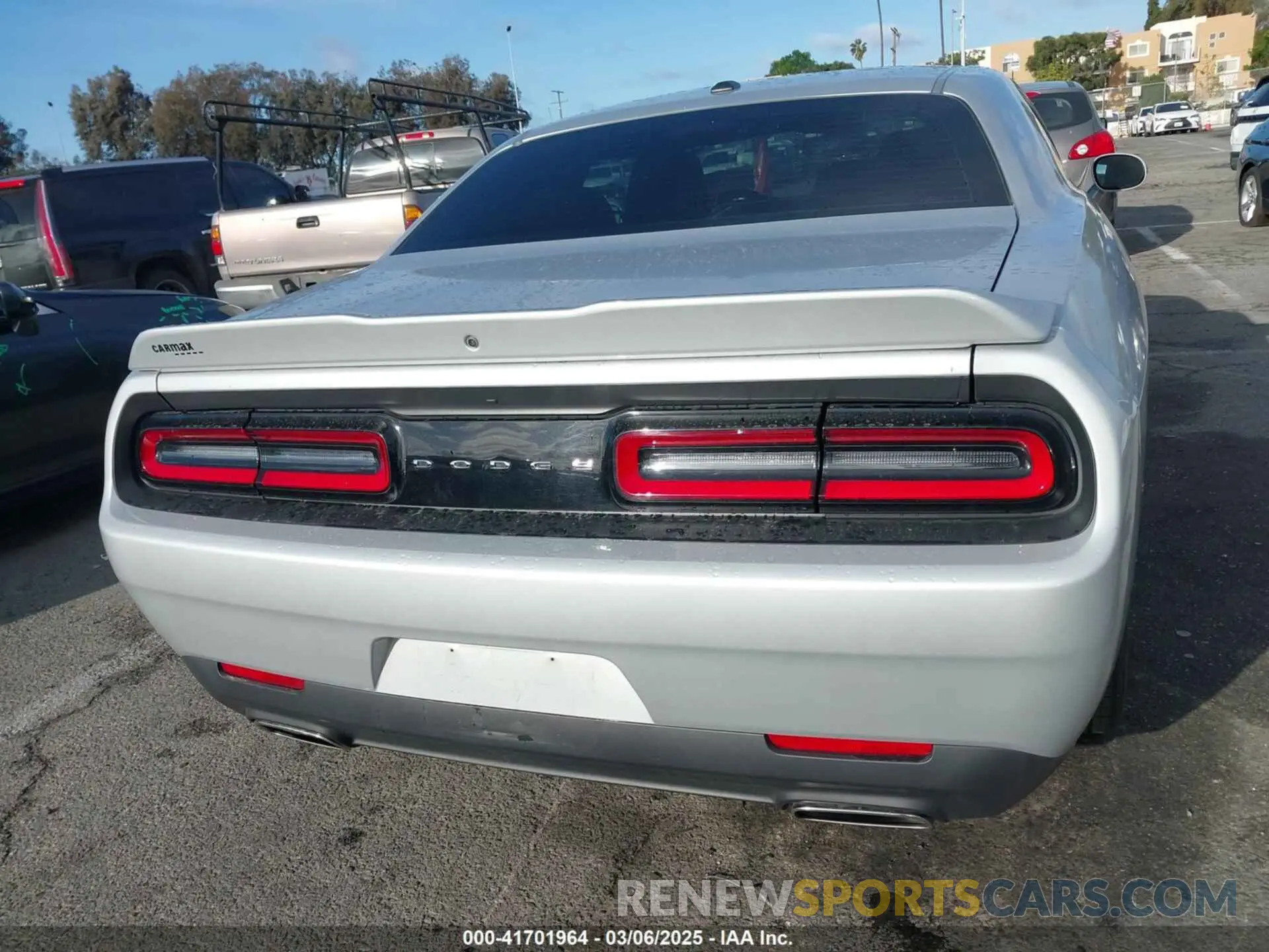 16 Photograph of a damaged car 2C3CDZAG3NH112977 DODGE CHALLENGER 2022