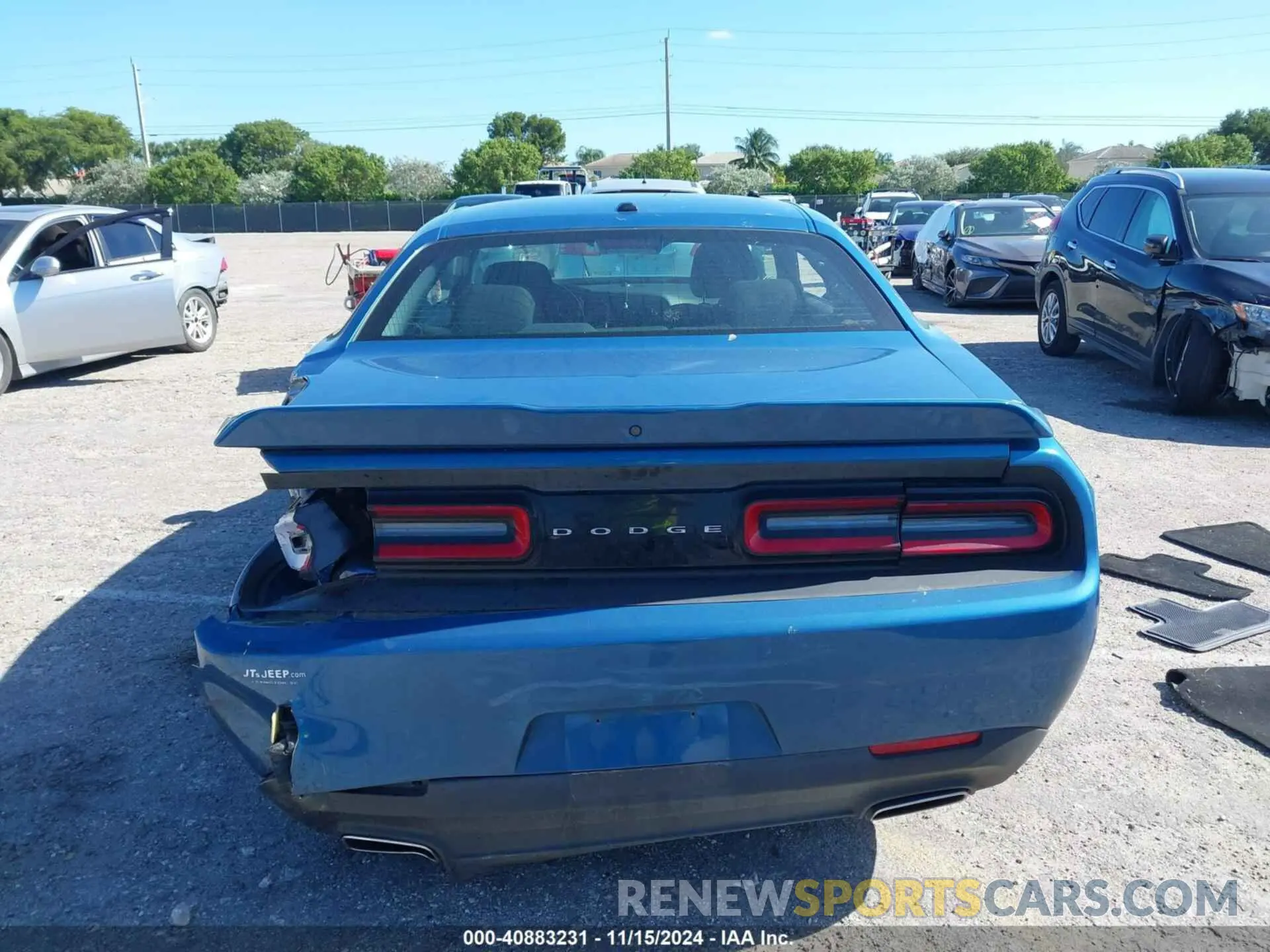 15 Photograph of a damaged car 2C3CDZAG4NH223554 DODGE CHALLENGER 2022