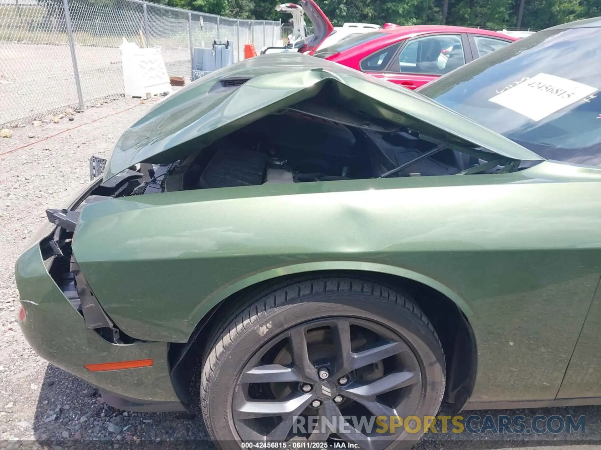 17 Photograph of a damaged car 2C3CDZAG5NH188068 DODGE CHALLENGER 2022
