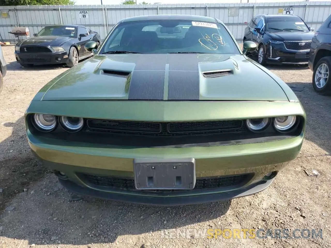 5 Photograph of a damaged car 2C3CDZAG5NH207203 DODGE CHALLENGER 2022