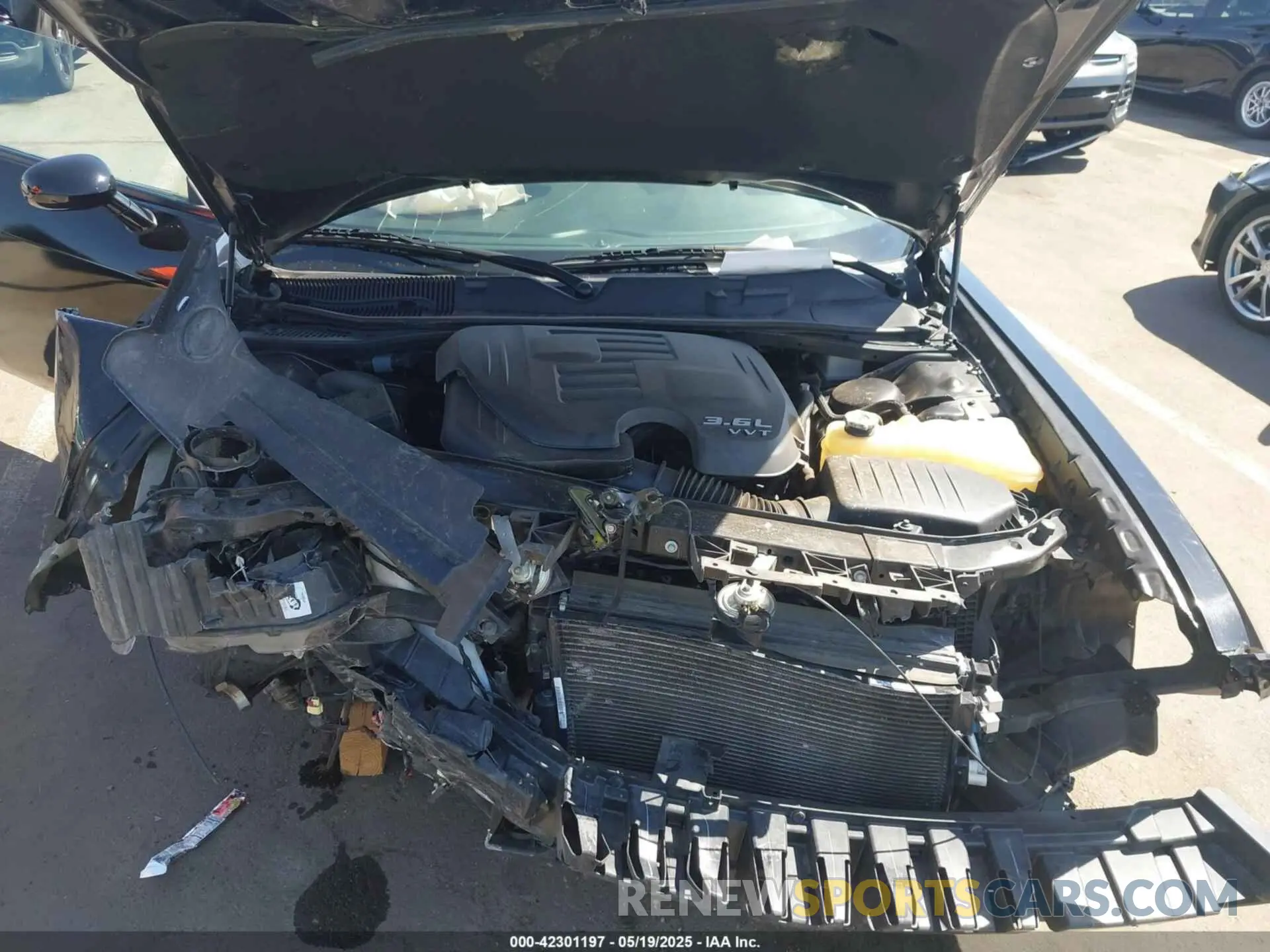 10 Photograph of a damaged car 2C3CDZAG5NH261164 DODGE CHALLENGER 2022