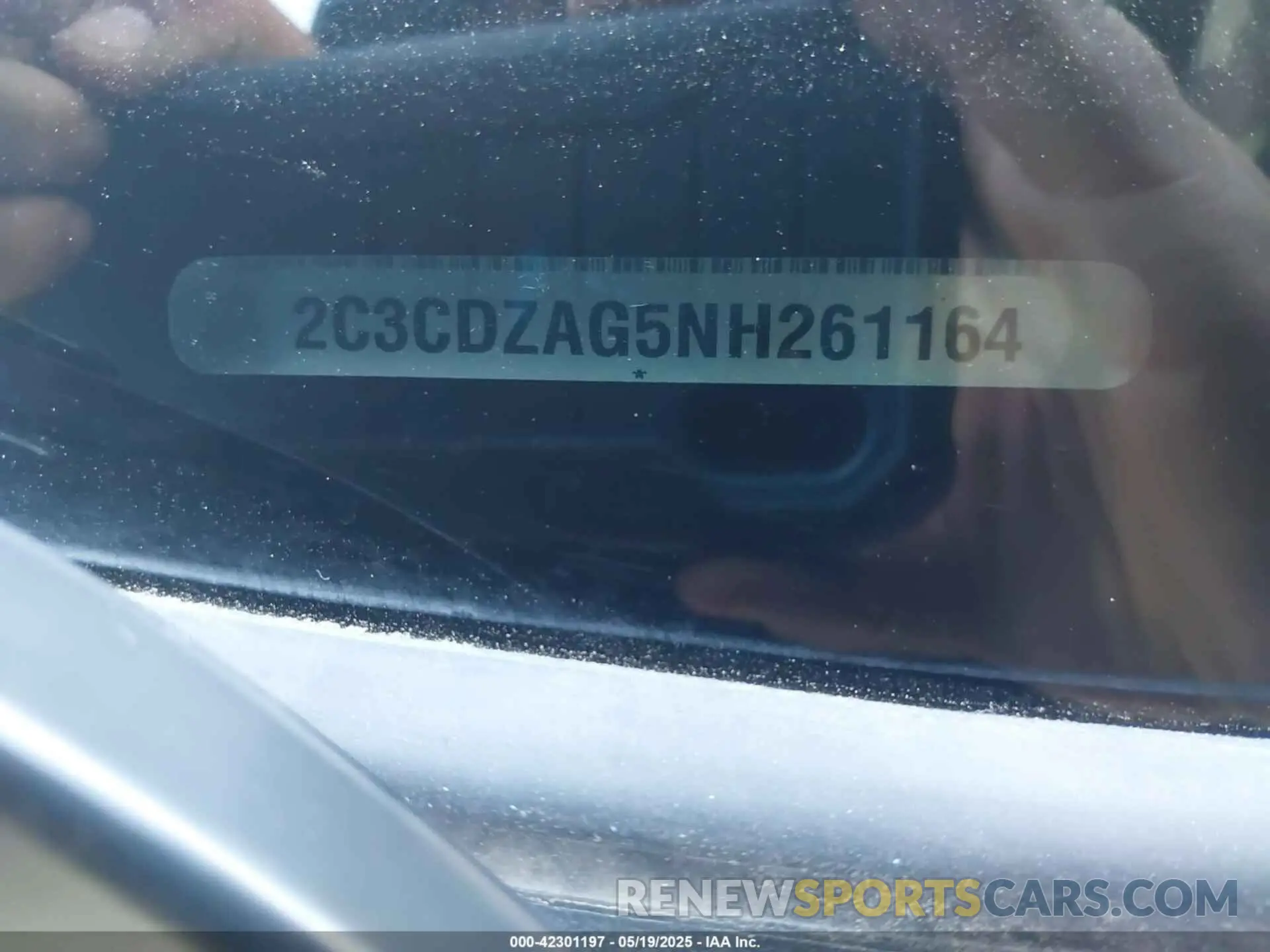 9 Photograph of a damaged car 2C3CDZAG5NH261164 DODGE CHALLENGER 2022