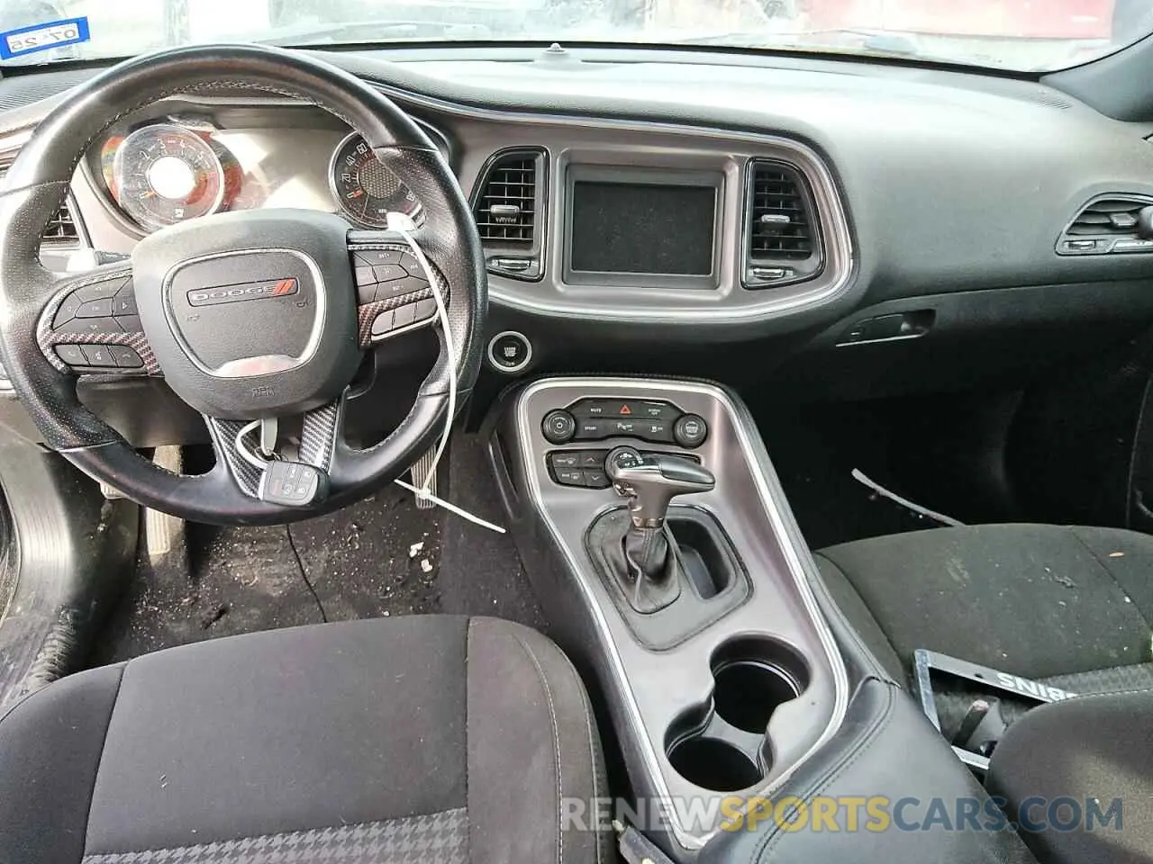 8 Photograph of a damaged car 2C3CDZBT2NH131869 DODGE CHALLENGER 2022