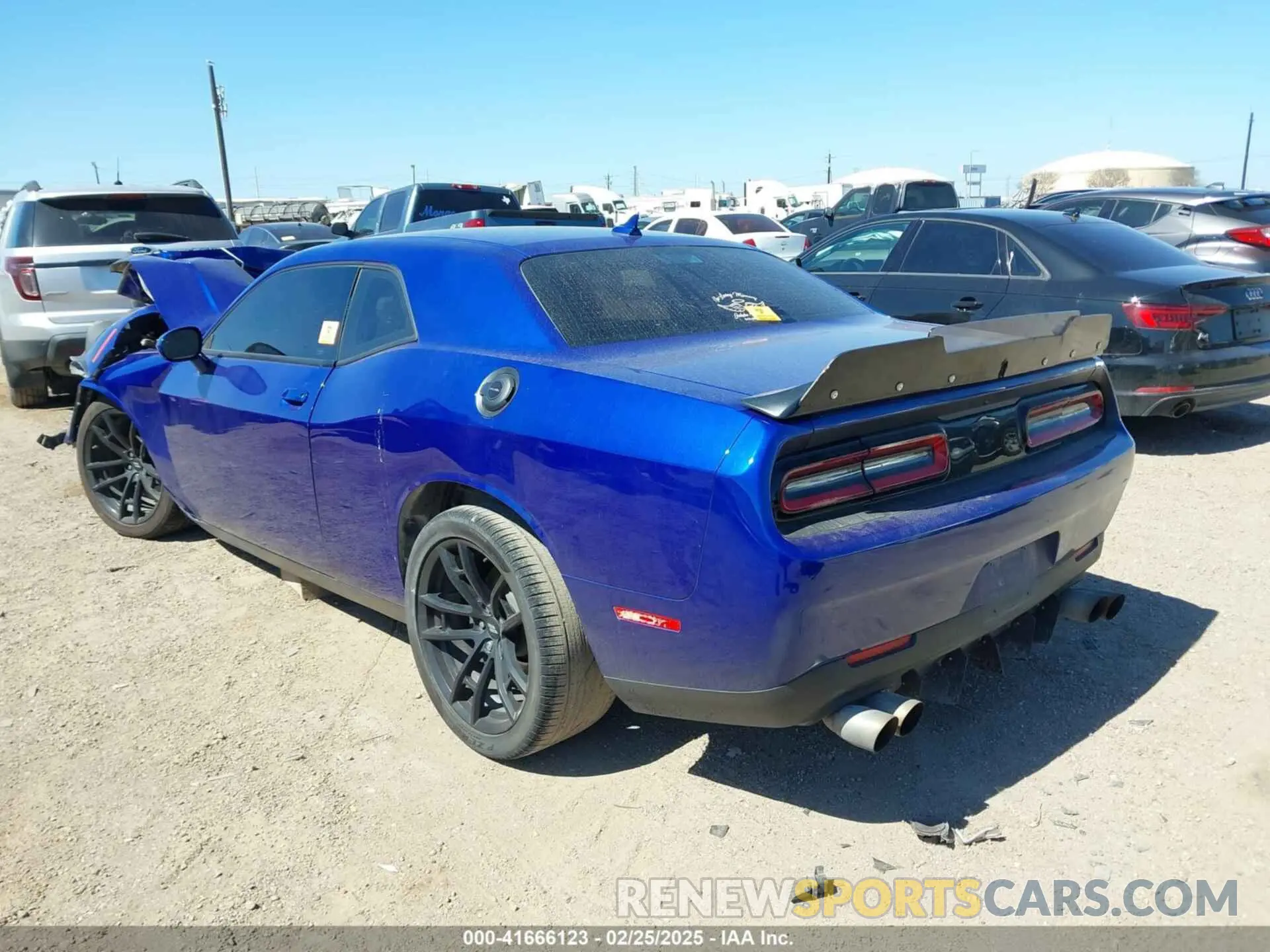 3 Photograph of a damaged car 2C3CDZBT2NH185513 DODGE CHALLENGER 2022