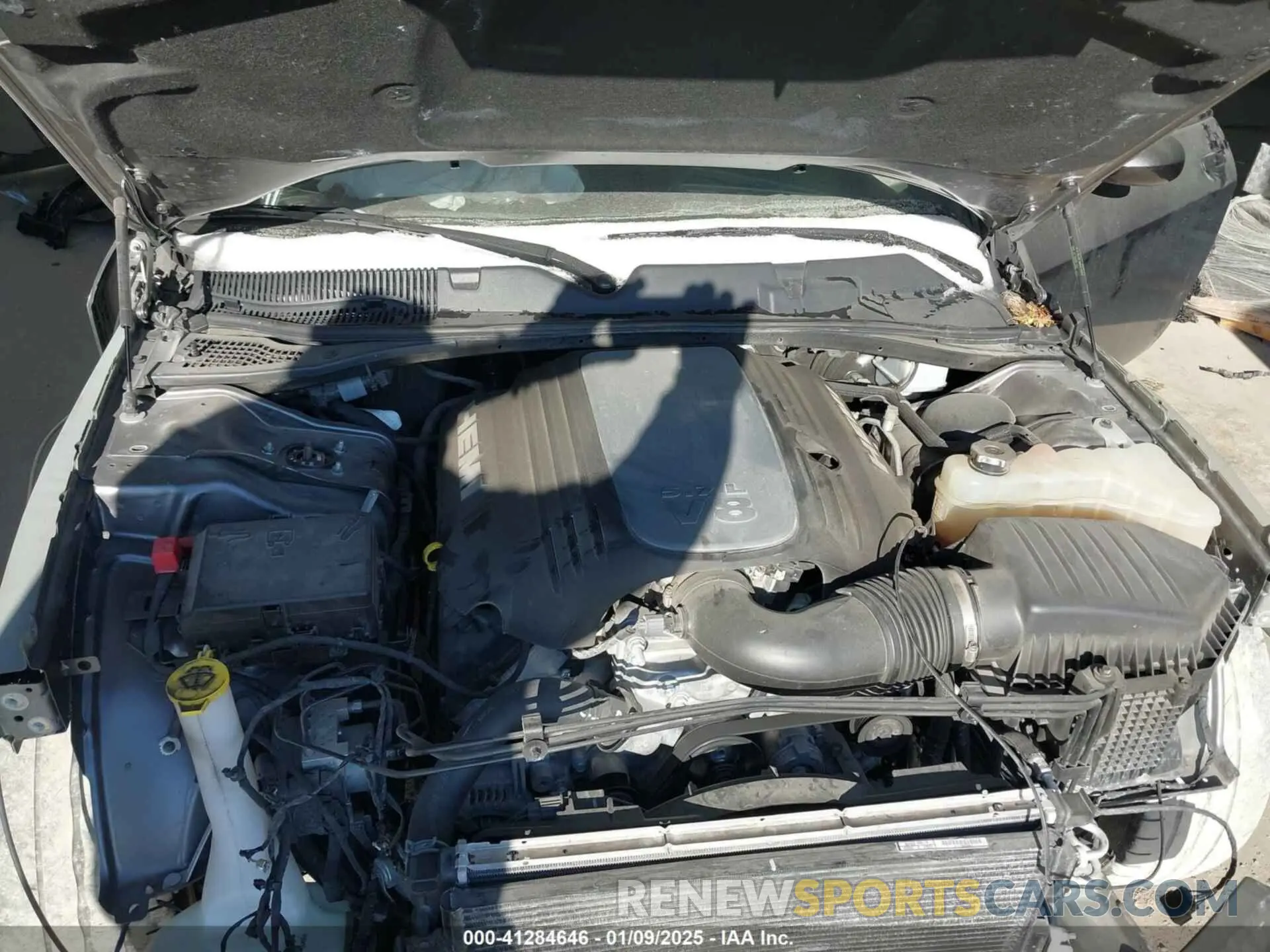 10 Photograph of a damaged car 2C3CDZBT3NH171944 DODGE CHALLENGER 2022