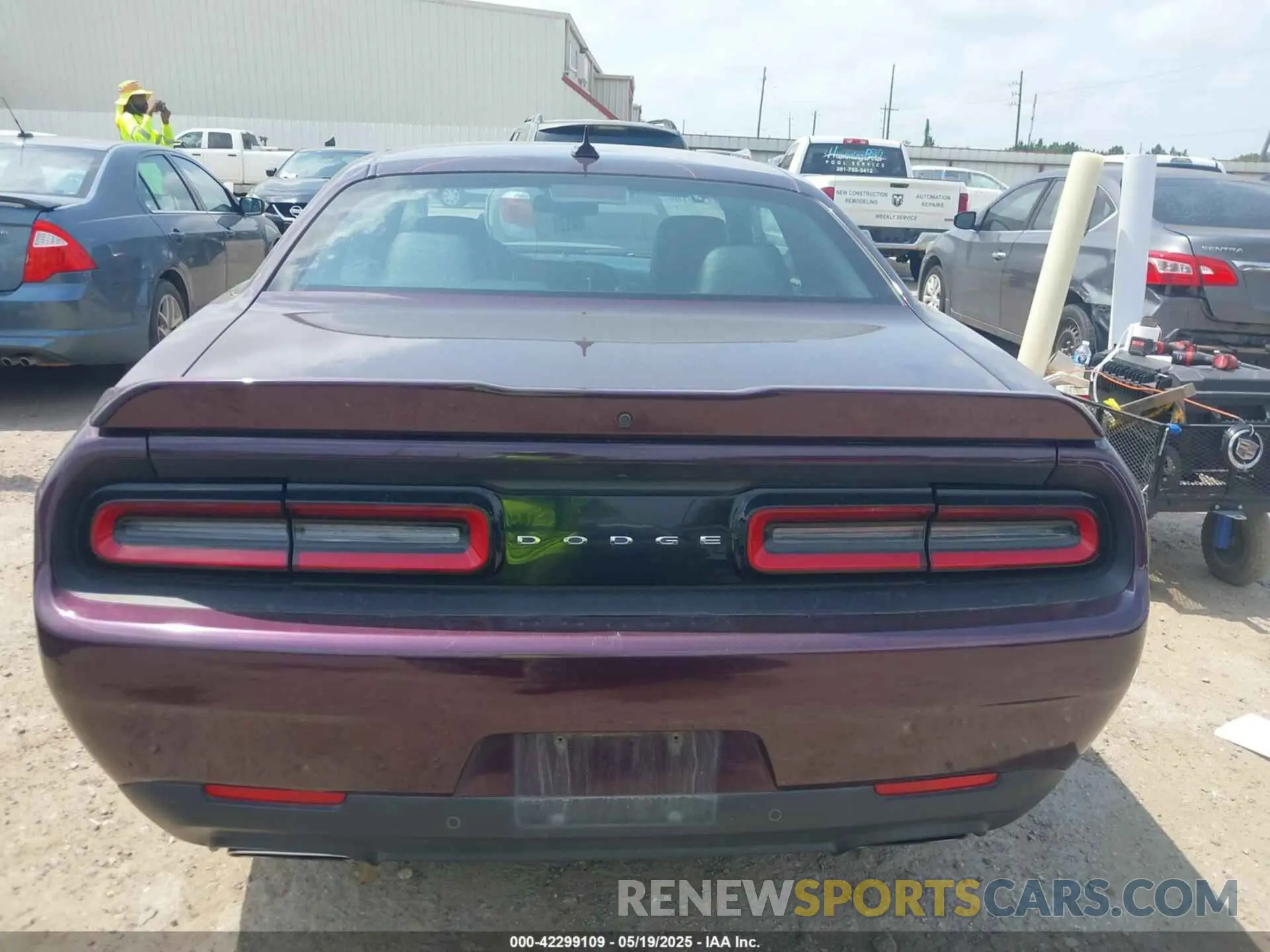 16 Photograph of a damaged car 2C3CDZBT3NH234086 DODGE CHALLENGER 2022