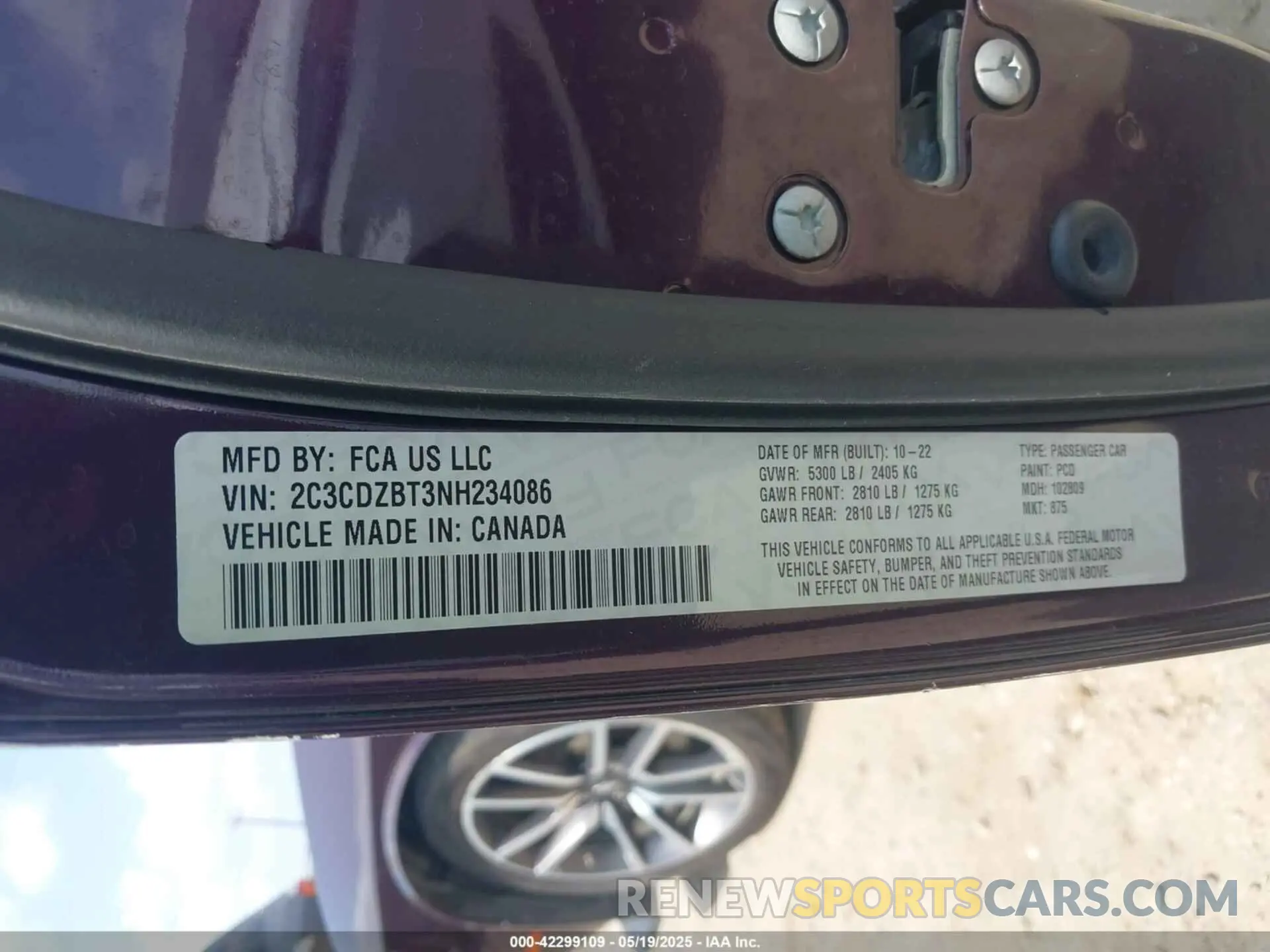 9 Photograph of a damaged car 2C3CDZBT3NH234086 DODGE CHALLENGER 2022