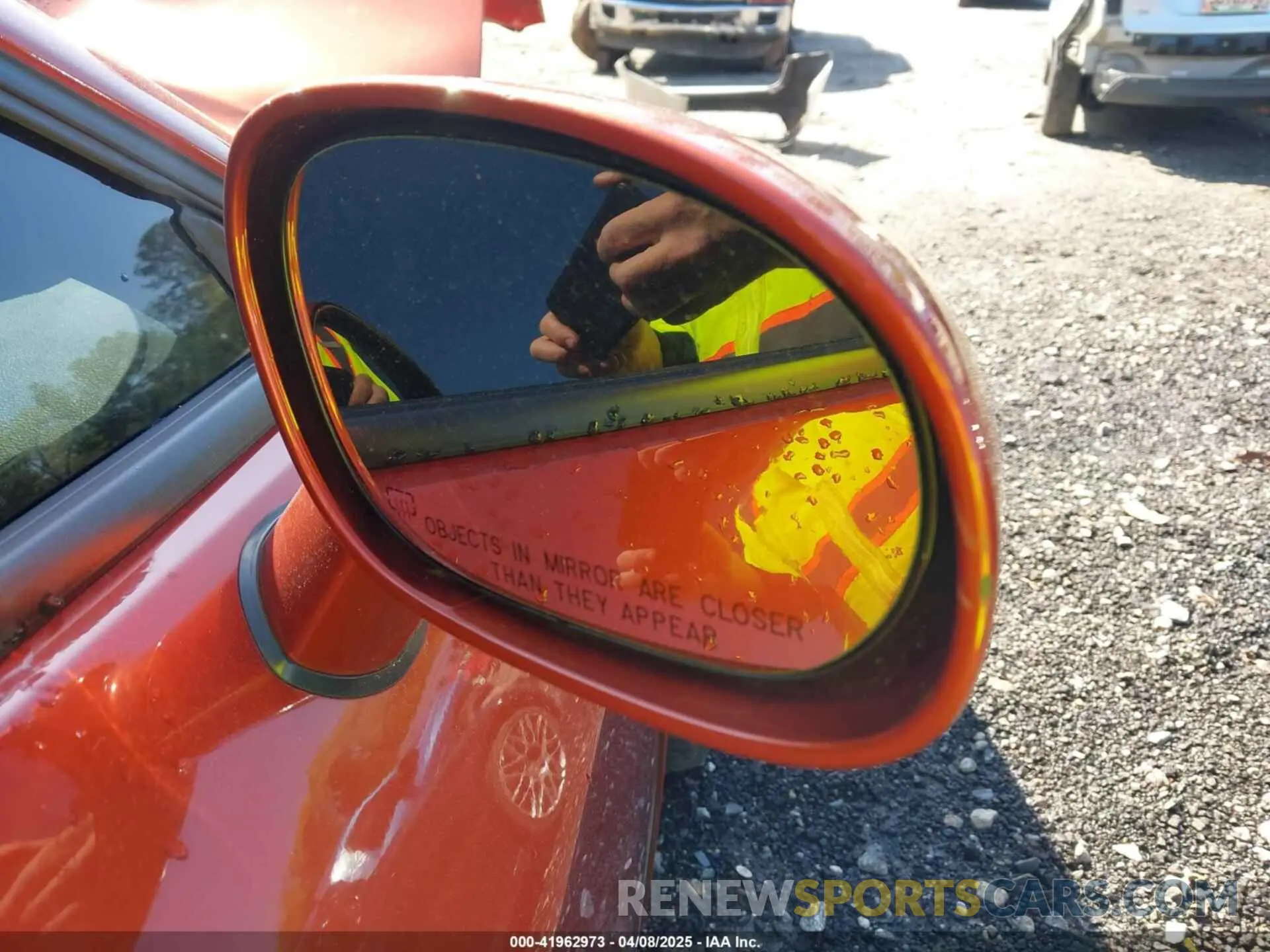 5 Photograph of a damaged car 2C3CDZBT4NH108397 DODGE CHALLENGER 2022
