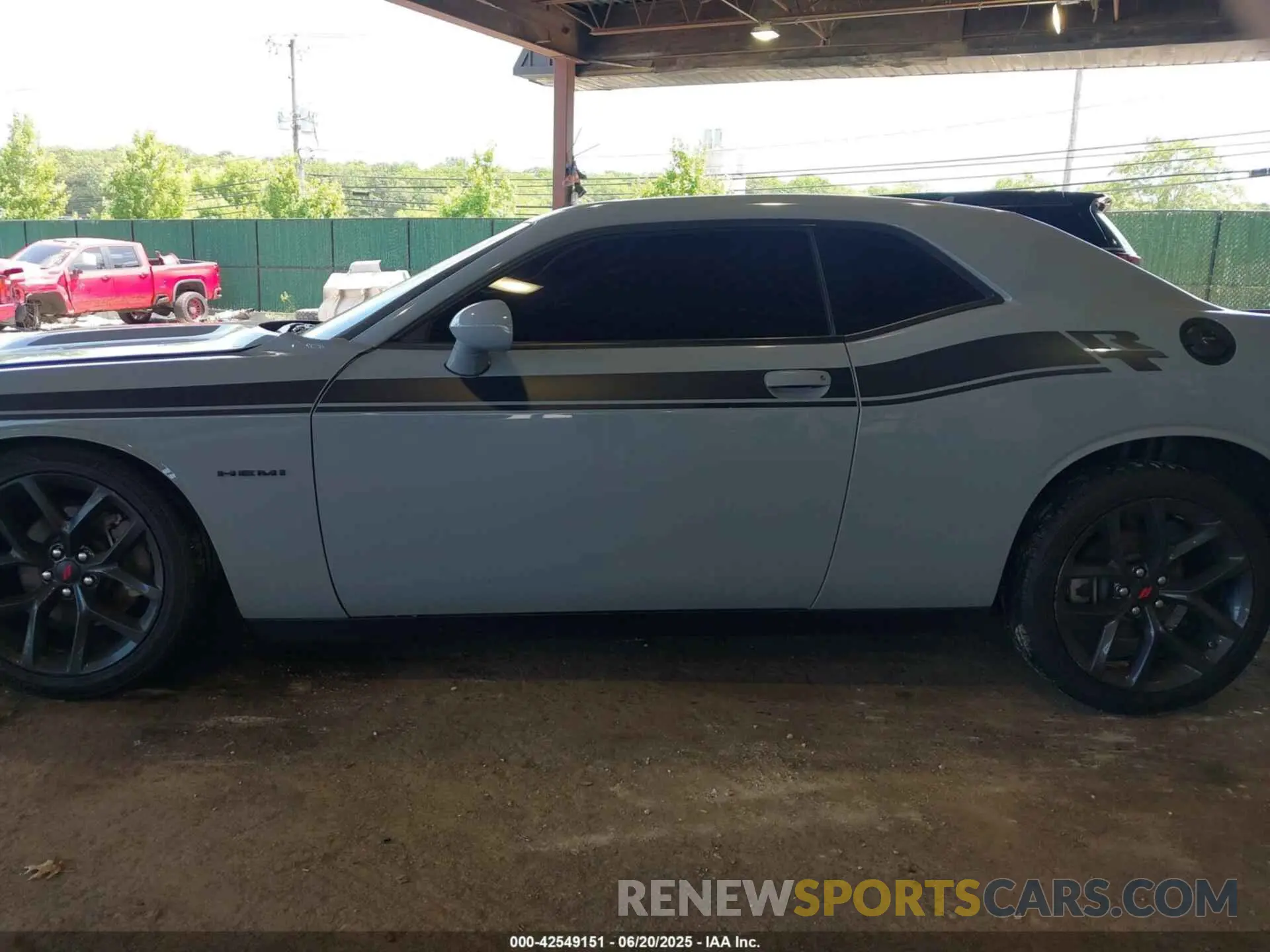 14 Photograph of a damaged car 2C3CDZBT5NH234316 DODGE CHALLENGER 2022