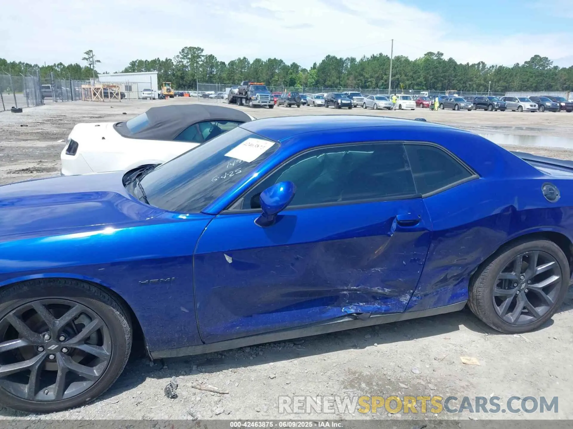 13 Photograph of a damaged car 2C3CDZBT6NH149131 DODGE CHALLENGER 2022