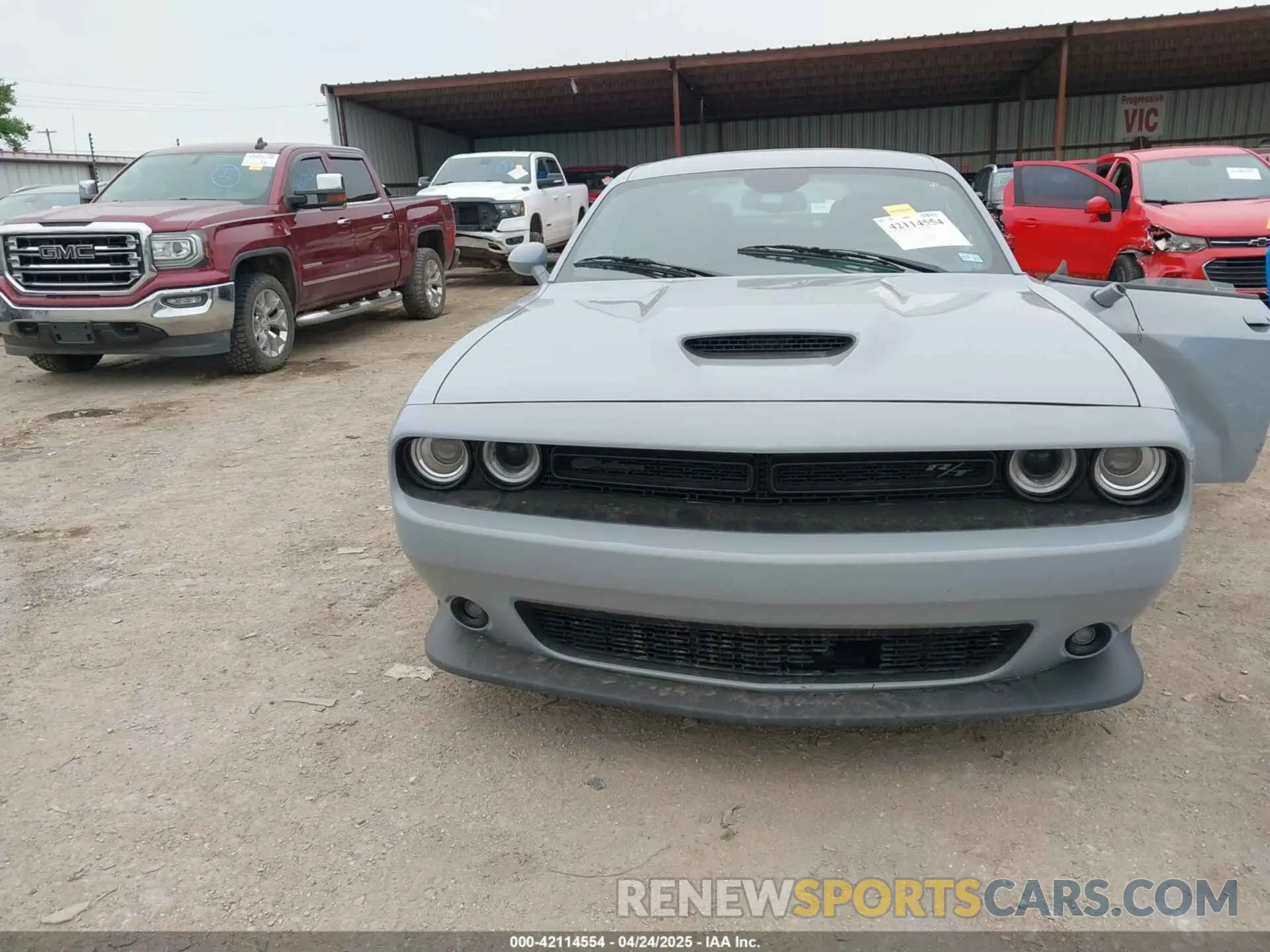 12 Photograph of a damaged car 2C3CDZBT7NH188228 DODGE CHALLENGER 2022