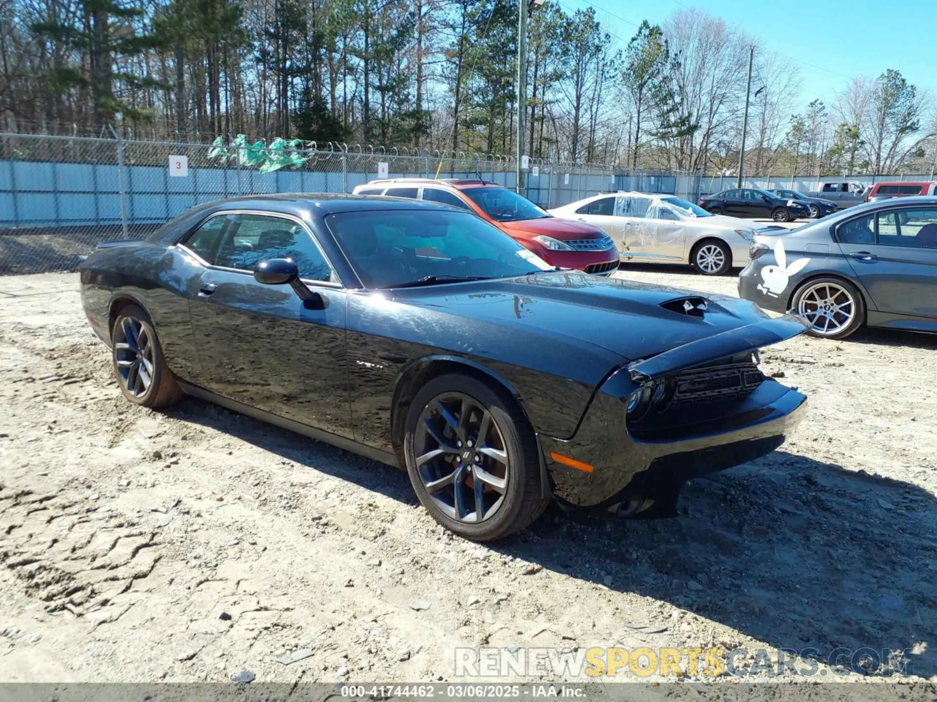 1 Photograph of a damaged car 2C3CDZBT7NH233992 DODGE CHALLENGER 2022