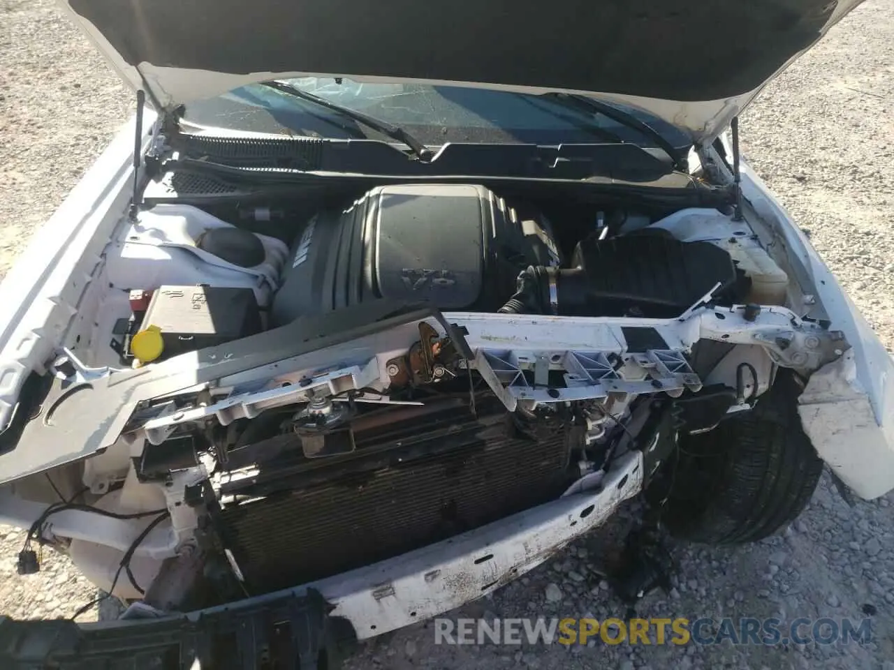 13 Photograph of a damaged car 2C3CDZBT8NH230776 DODGE CHALLENGER 2022