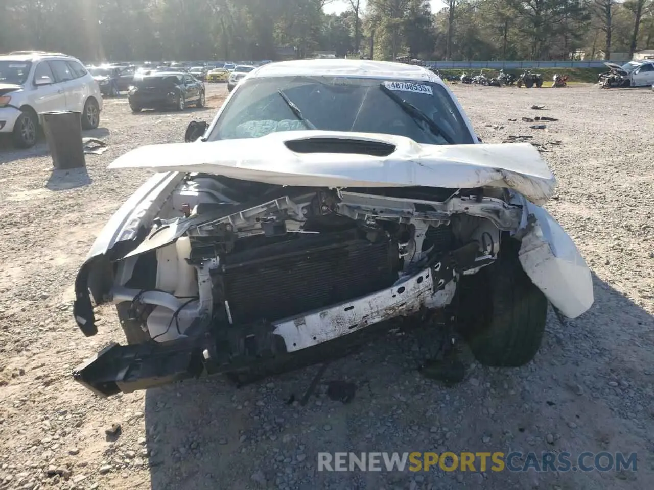 5 Photograph of a damaged car 2C3CDZBT8NH230776 DODGE CHALLENGER 2022