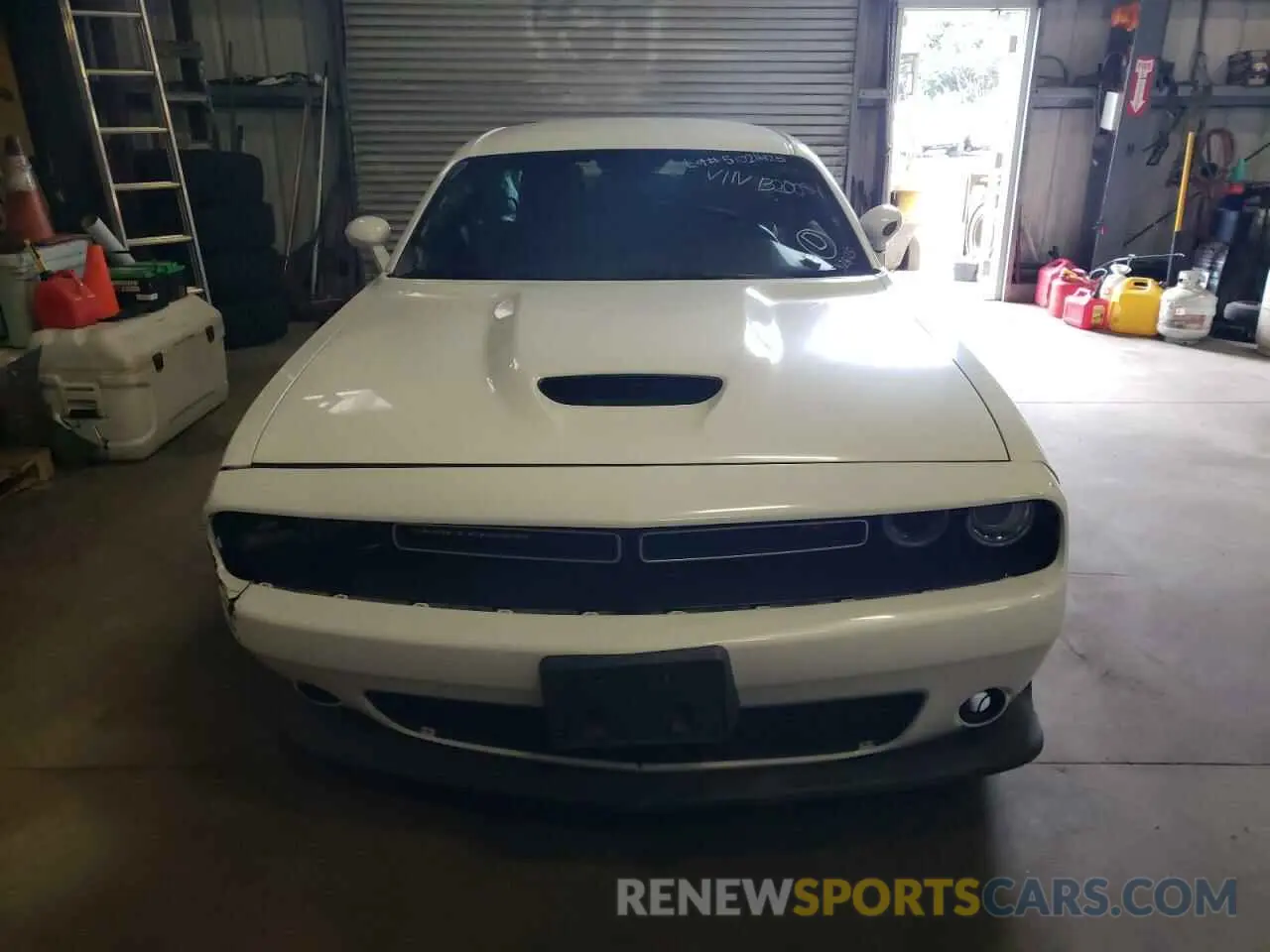 5 Photograph of a damaged car 2C3CDZBT9NH105169 DODGE CHALLENGER 2022