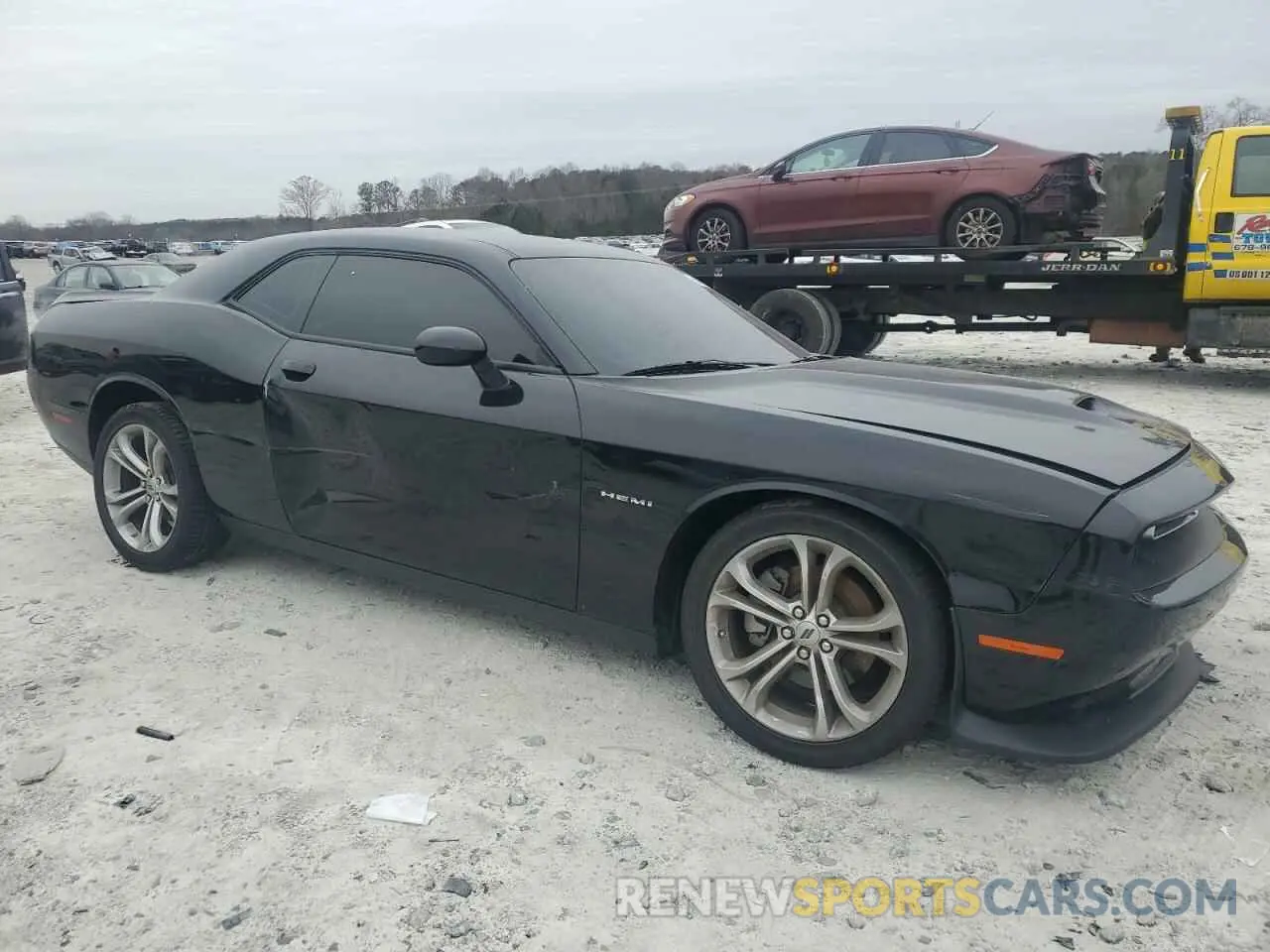 4 Photograph of a damaged car 2C3CDZBTXNH151139 DODGE CHALLENGER 2022
