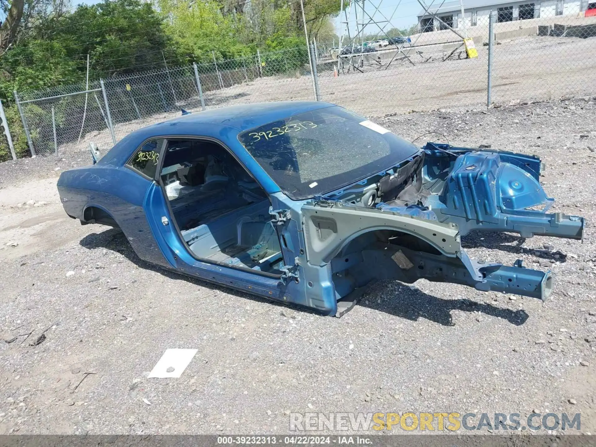 1 Photograph of a damaged car 2C3CDZC90NH260177 DODGE CHALLENGER 2022