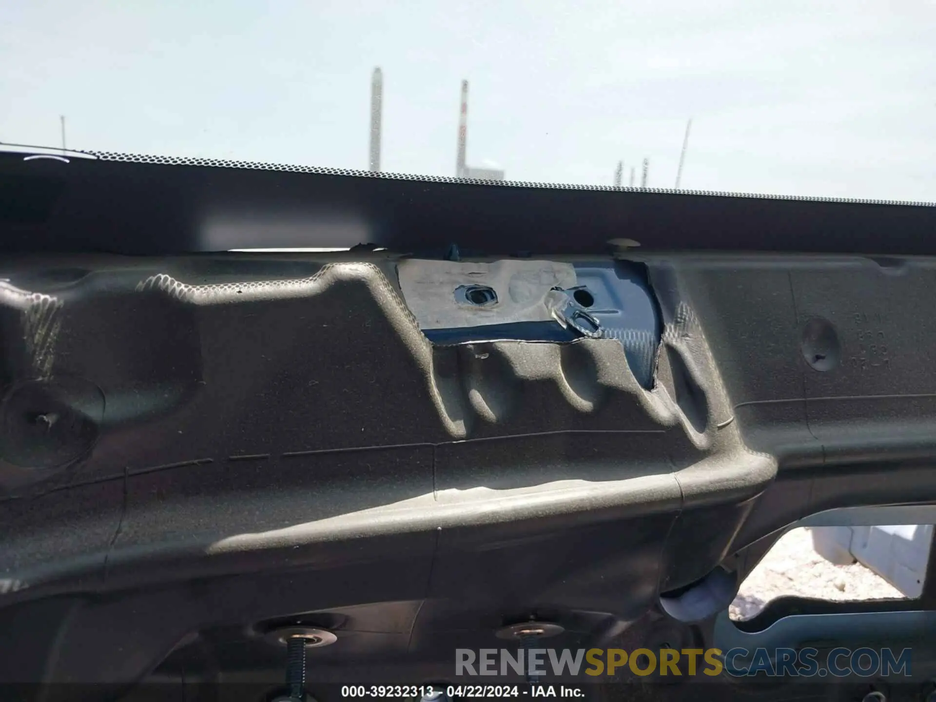 14 Photograph of a damaged car 2C3CDZC90NH260177 DODGE CHALLENGER 2022