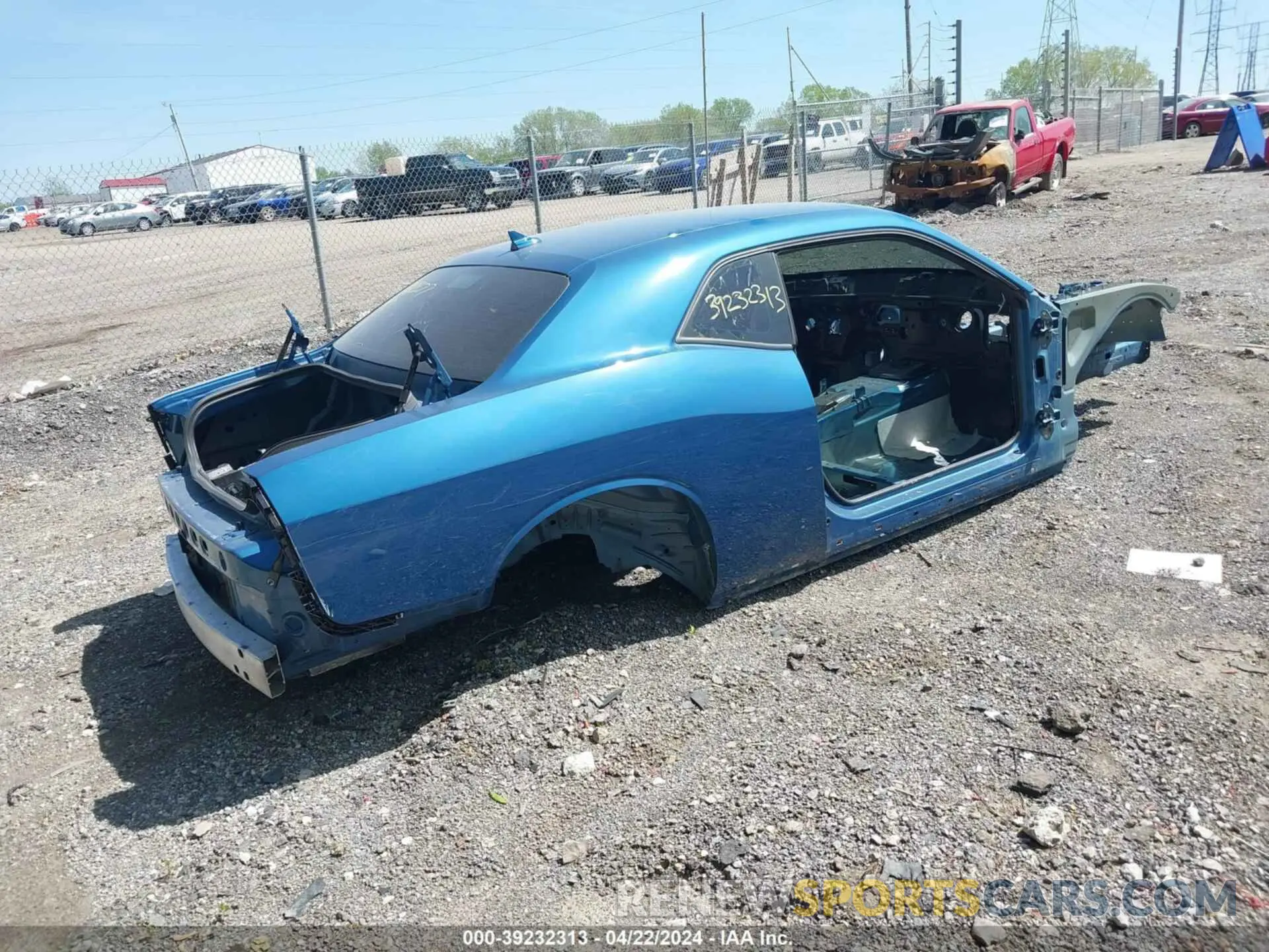 4 Photograph of a damaged car 2C3CDZC90NH260177 DODGE CHALLENGER 2022