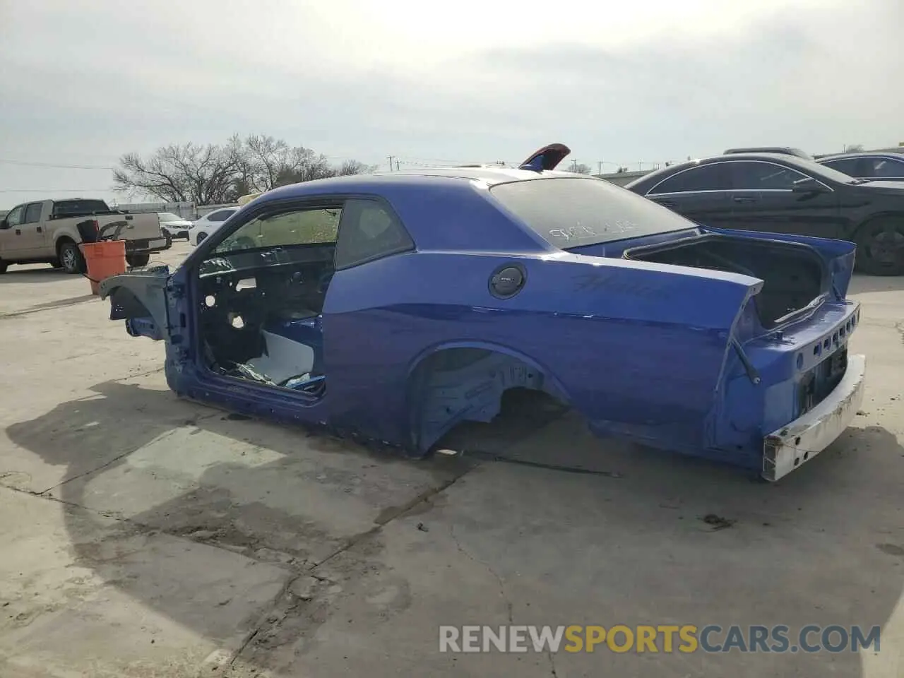 2 Photograph of a damaged car 2C3CDZC93NH100293 DODGE CHALLENGER 2022