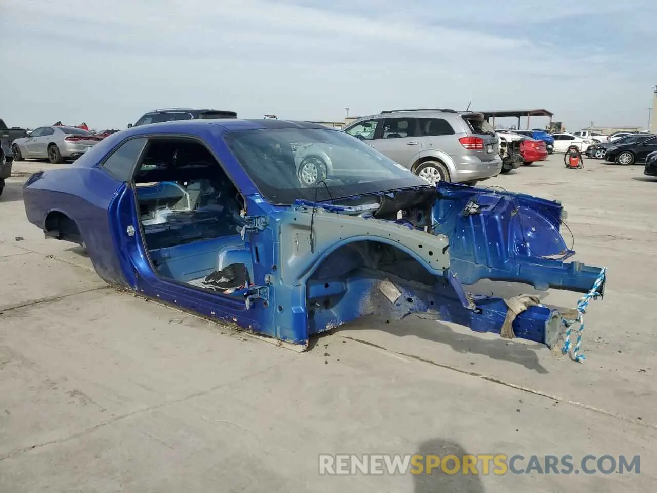 4 Photograph of a damaged car 2C3CDZC93NH100293 DODGE CHALLENGER 2022