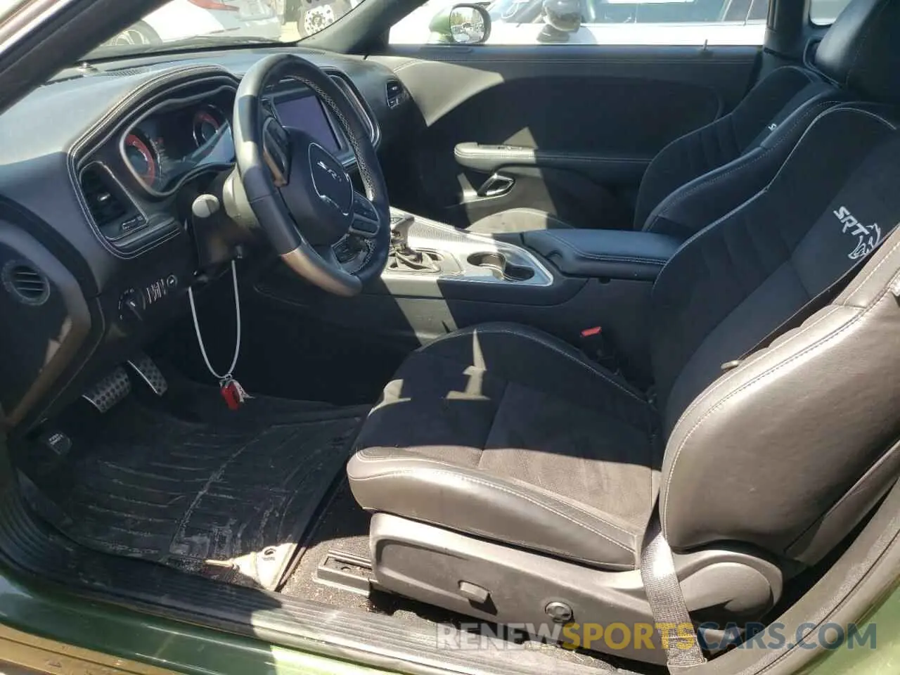 7 Photograph of a damaged car 2C3CDZC96NH260152 DODGE CHALLENGER 2022