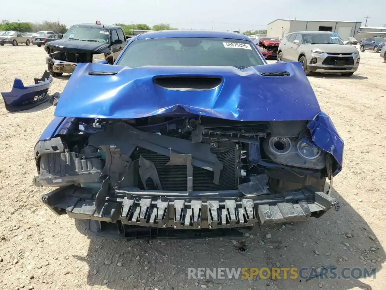 5 Photograph of a damaged car 2C3CDZFJ0NH137064 DODGE CHALLENGER 2022
