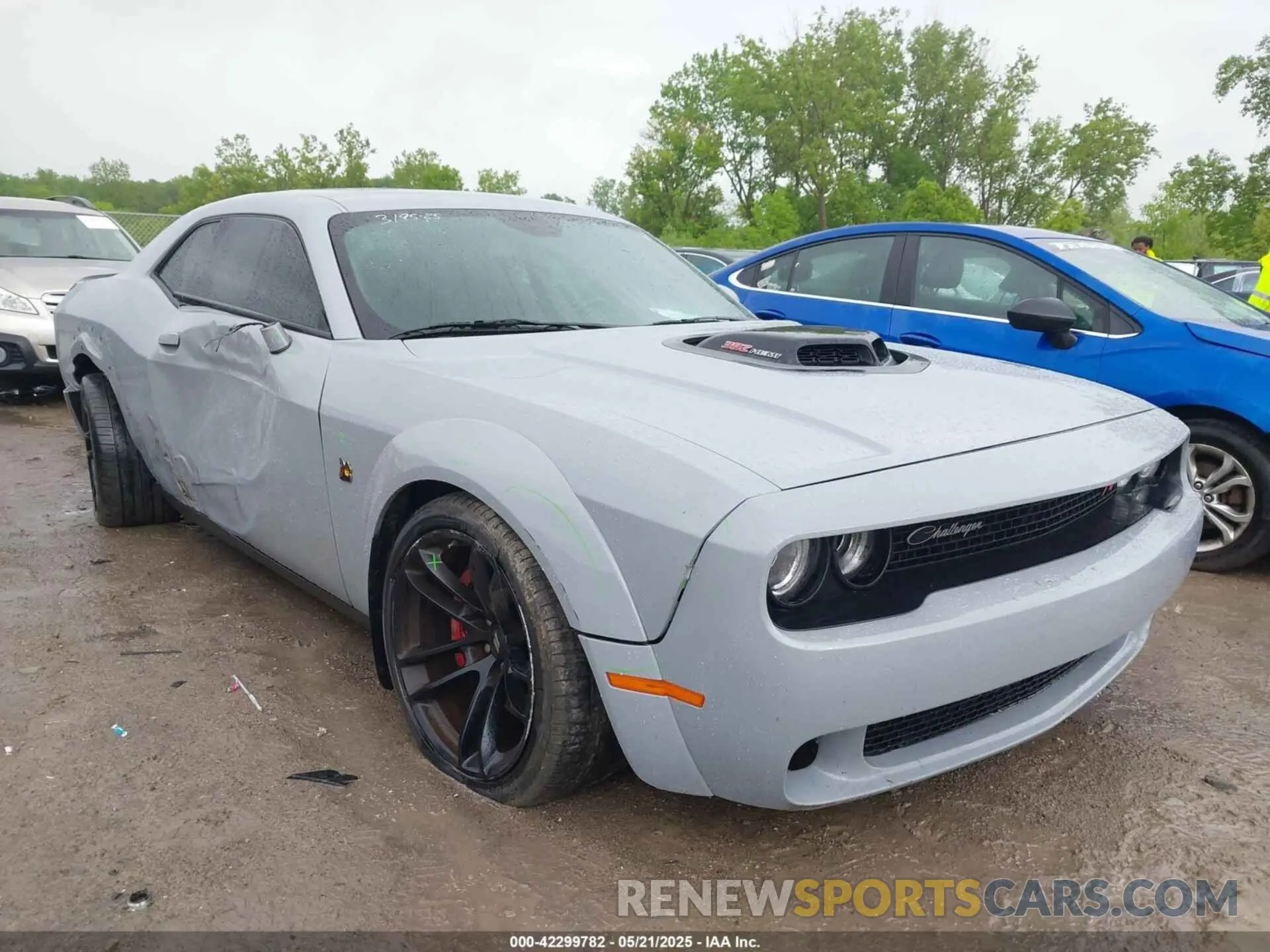 1 Photograph of a damaged car 2C3CDZFJ0NH226875 DODGE CHALLENGER 2022