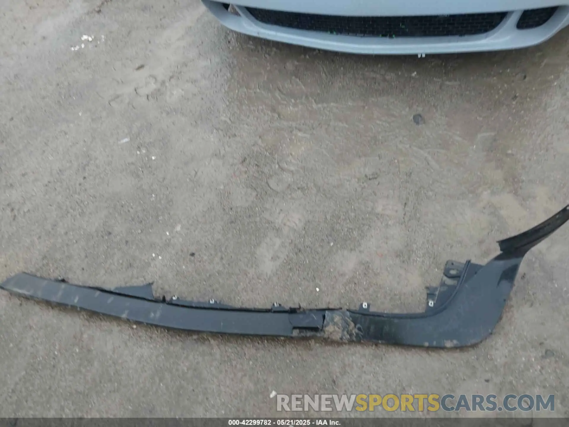 12 Photograph of a damaged car 2C3CDZFJ0NH226875 DODGE CHALLENGER 2022