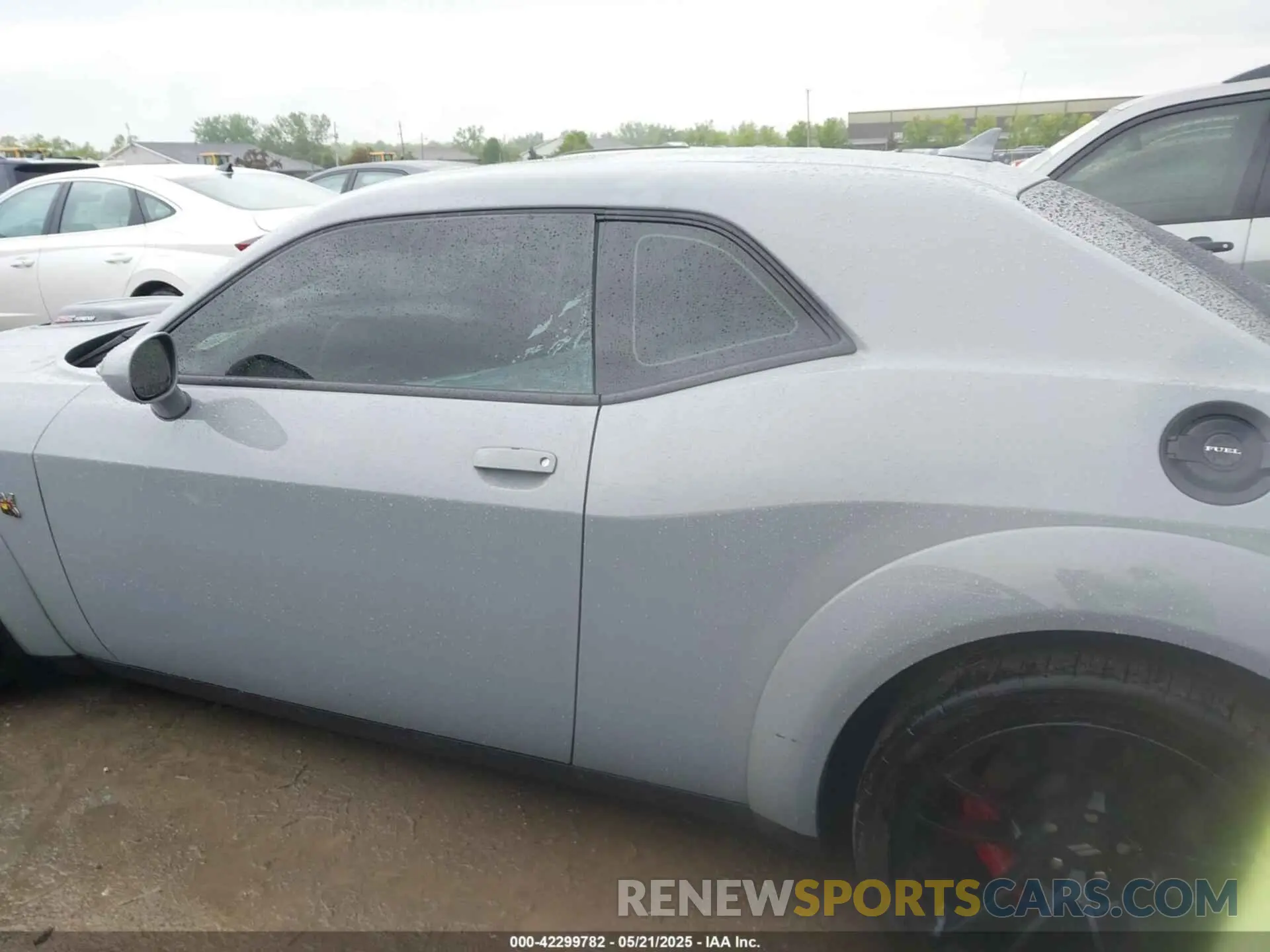 15 Photograph of a damaged car 2C3CDZFJ0NH226875 DODGE CHALLENGER 2022