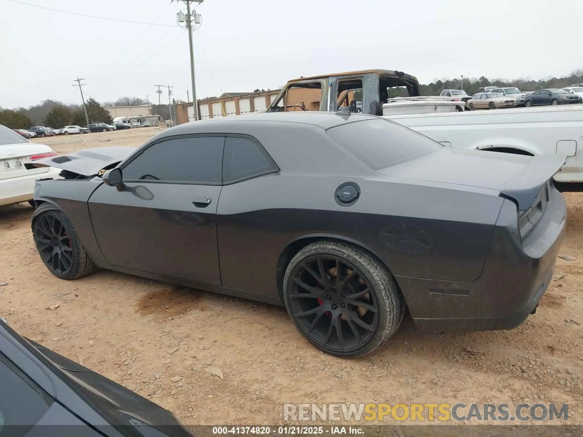 13 Photograph of a damaged car 2C3CDZFJ1NH108673 DODGE CHALLENGER 2022