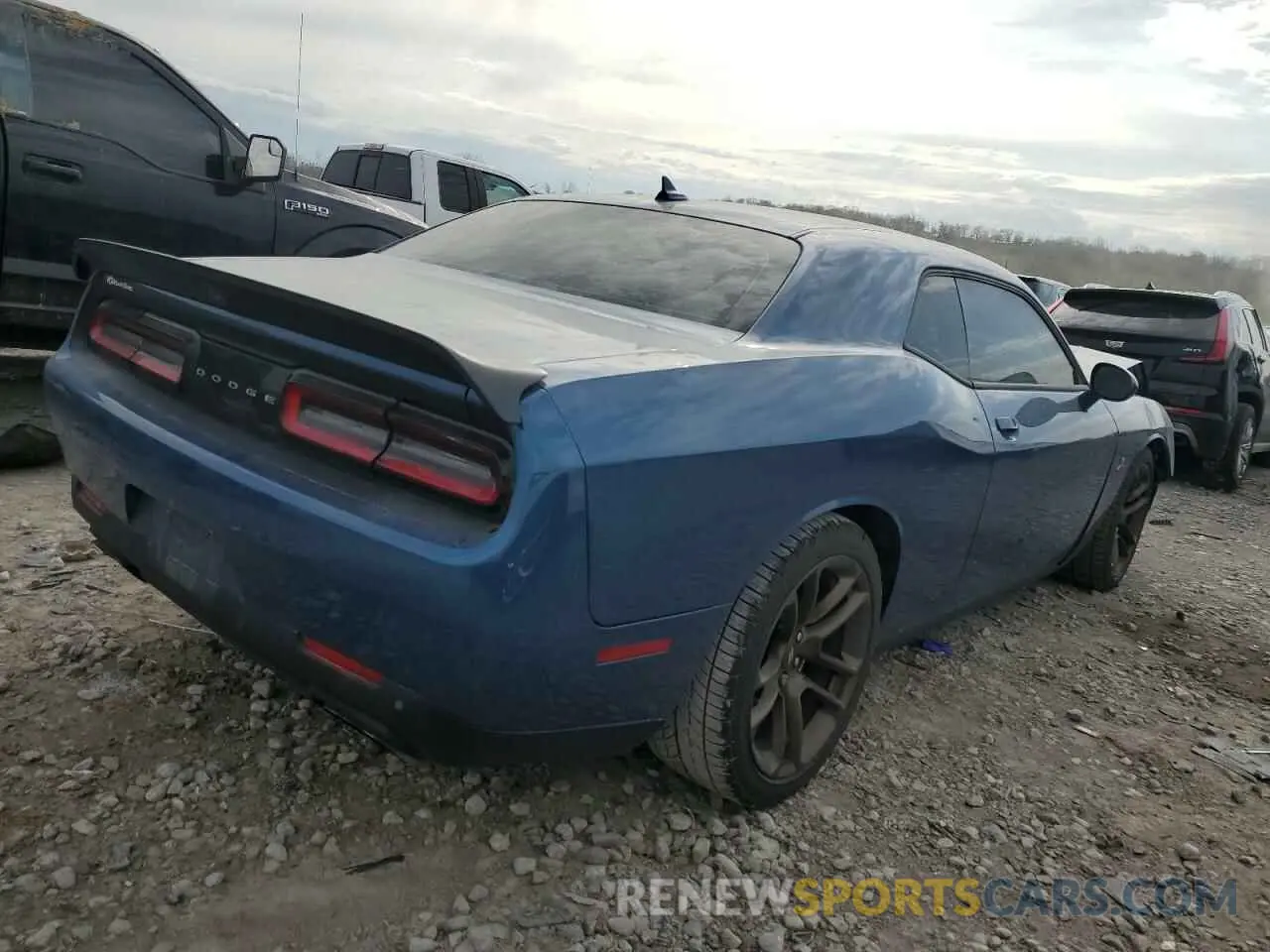 3 Photograph of a damaged car 2C3CDZFJ1NH109046 DODGE CHALLENGER 2022