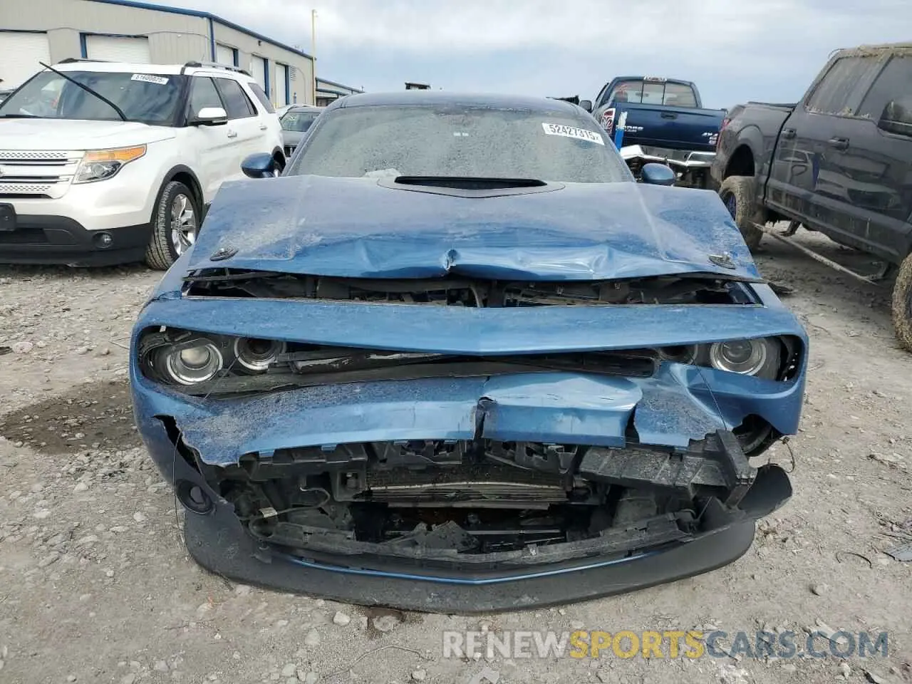 5 Photograph of a damaged car 2C3CDZFJ1NH109046 DODGE CHALLENGER 2022