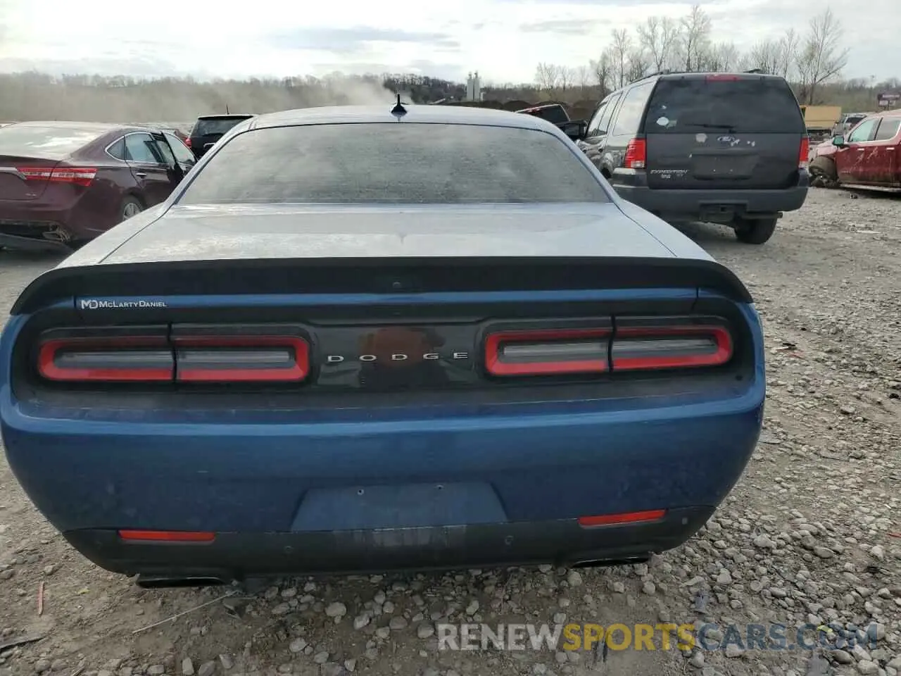6 Photograph of a damaged car 2C3CDZFJ1NH109046 DODGE CHALLENGER 2022