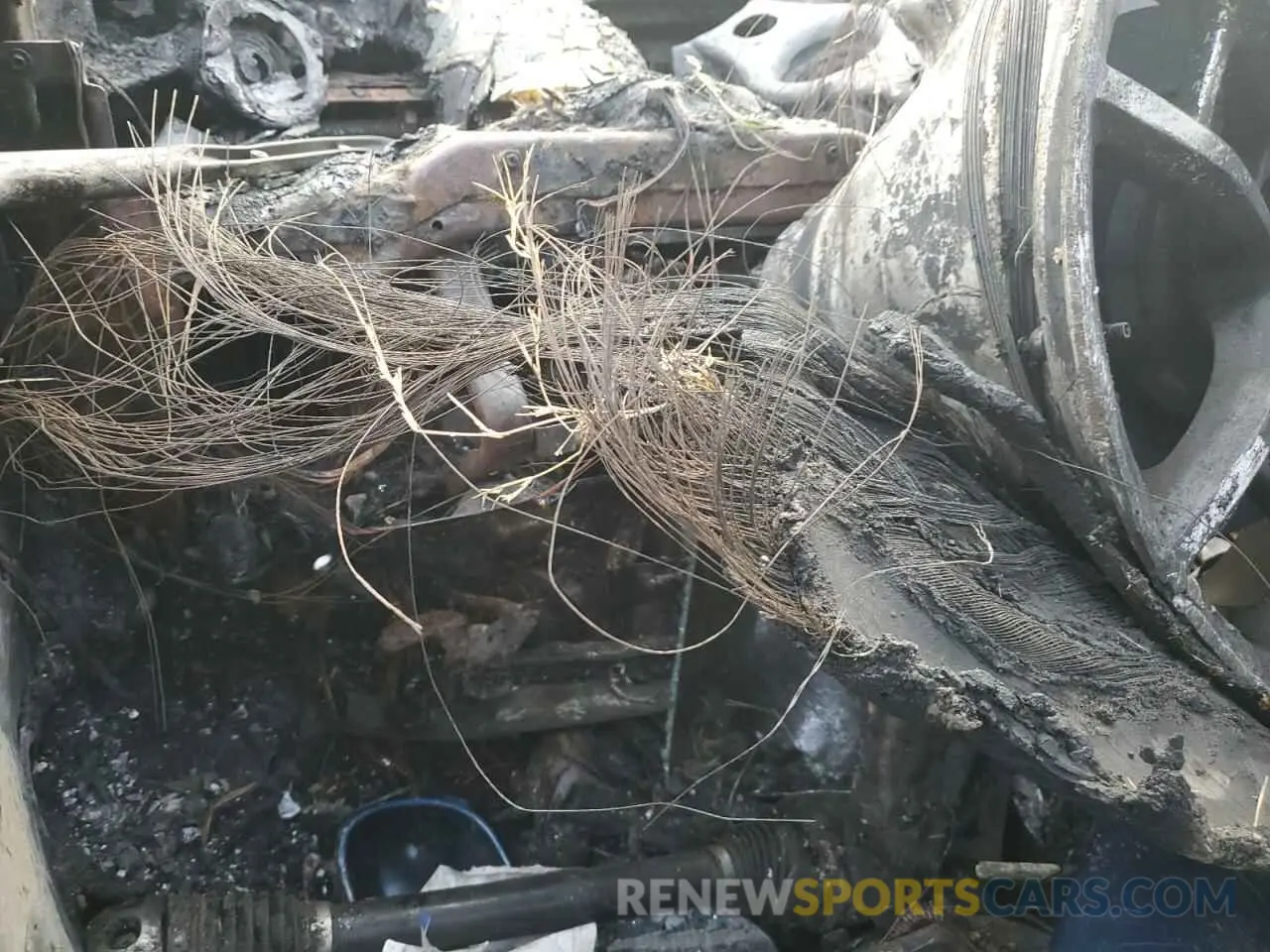 9 Photograph of a damaged car 2C3CDZFJ2NH171815 DODGE CHALLENGER 2022