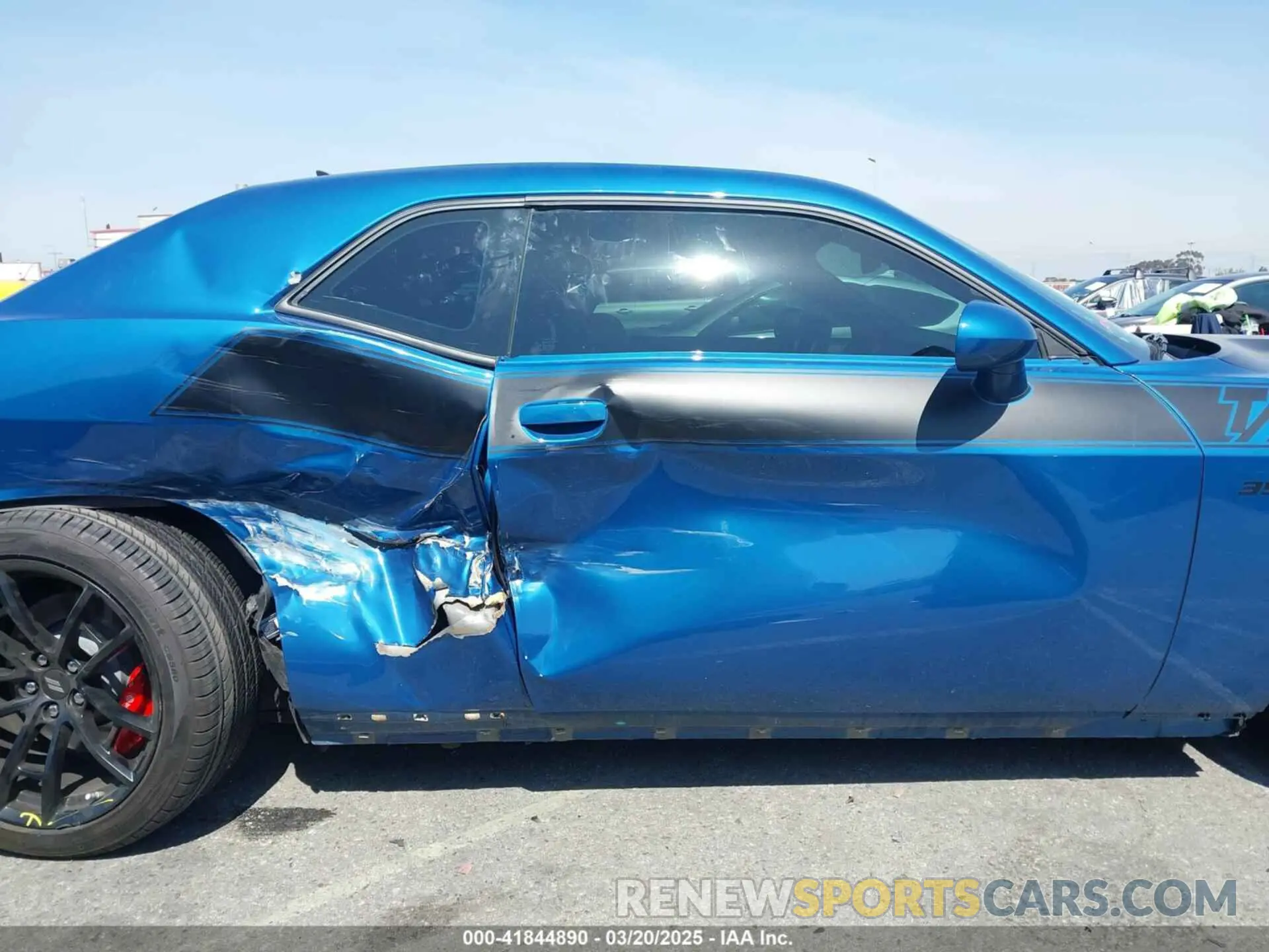 14 Photograph of a damaged car 2C3CDZFJ4NH131297 DODGE CHALLENGER 2022