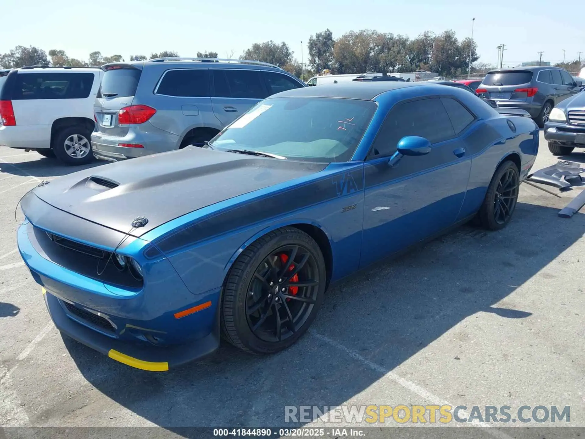 2 Photograph of a damaged car 2C3CDZFJ4NH131297 DODGE CHALLENGER 2022