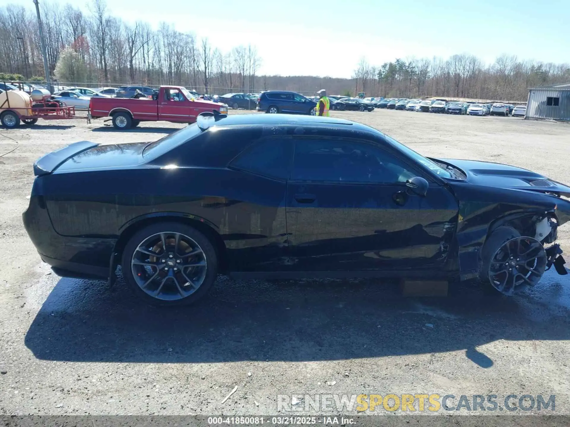 13 Photograph of a damaged car 2C3CDZFJ4NH256848 DODGE CHALLENGER 2022