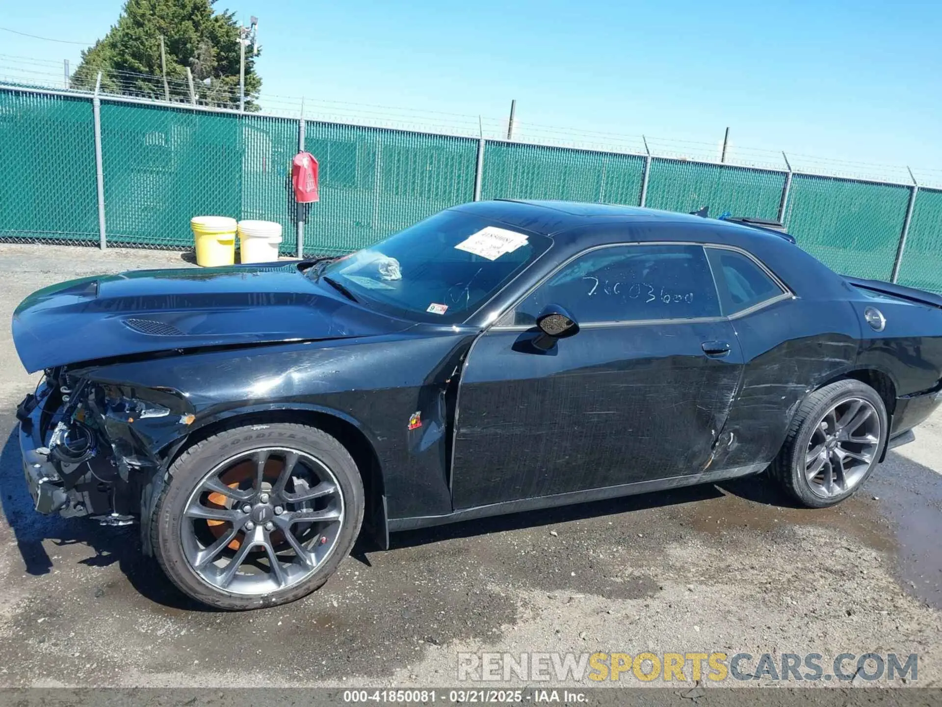 17 Photograph of a damaged car 2C3CDZFJ4NH256848 DODGE CHALLENGER 2022