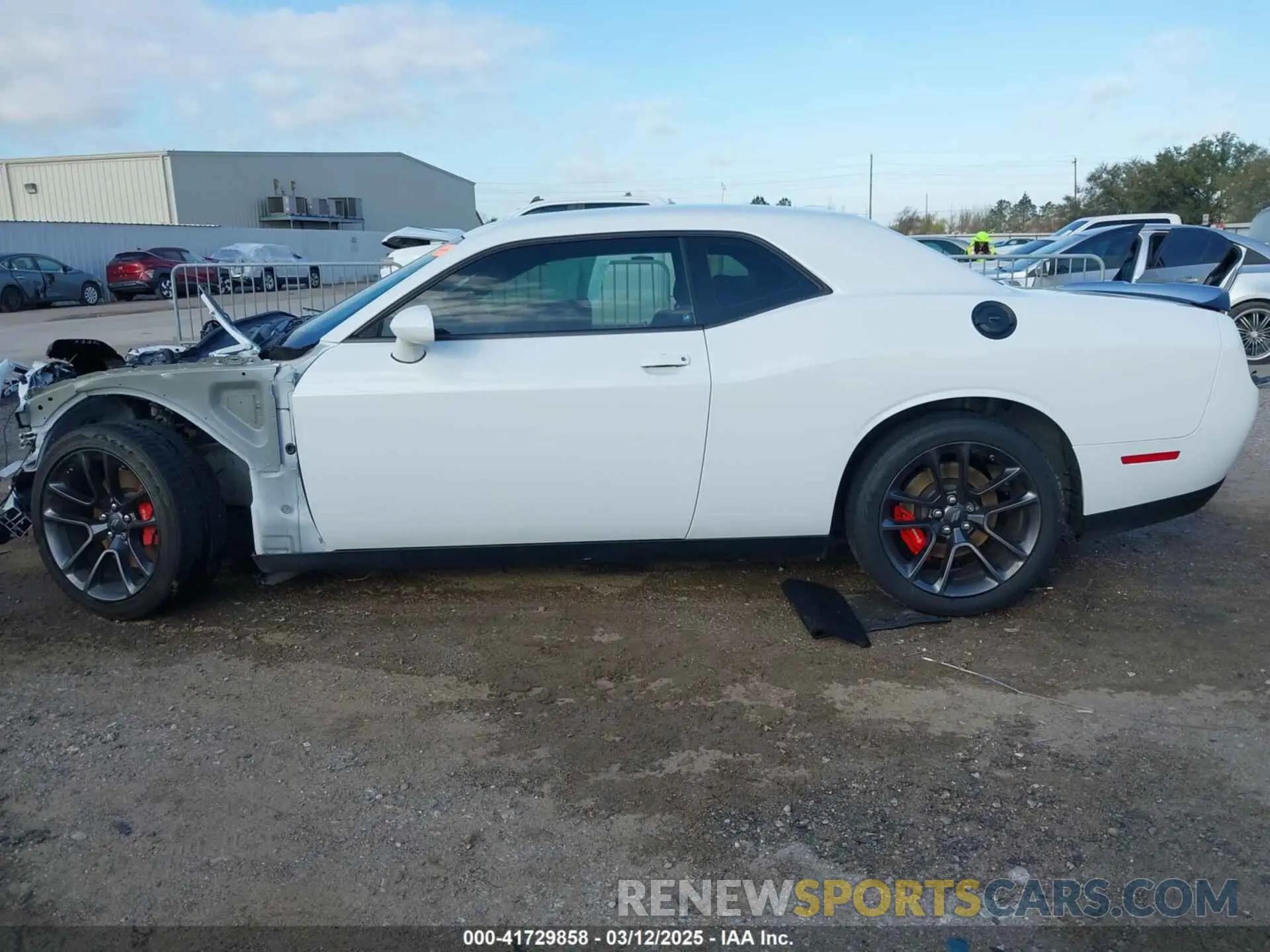 15 Photograph of a damaged car 2C3CDZFJ5NH260679 DODGE CHALLENGER 2022