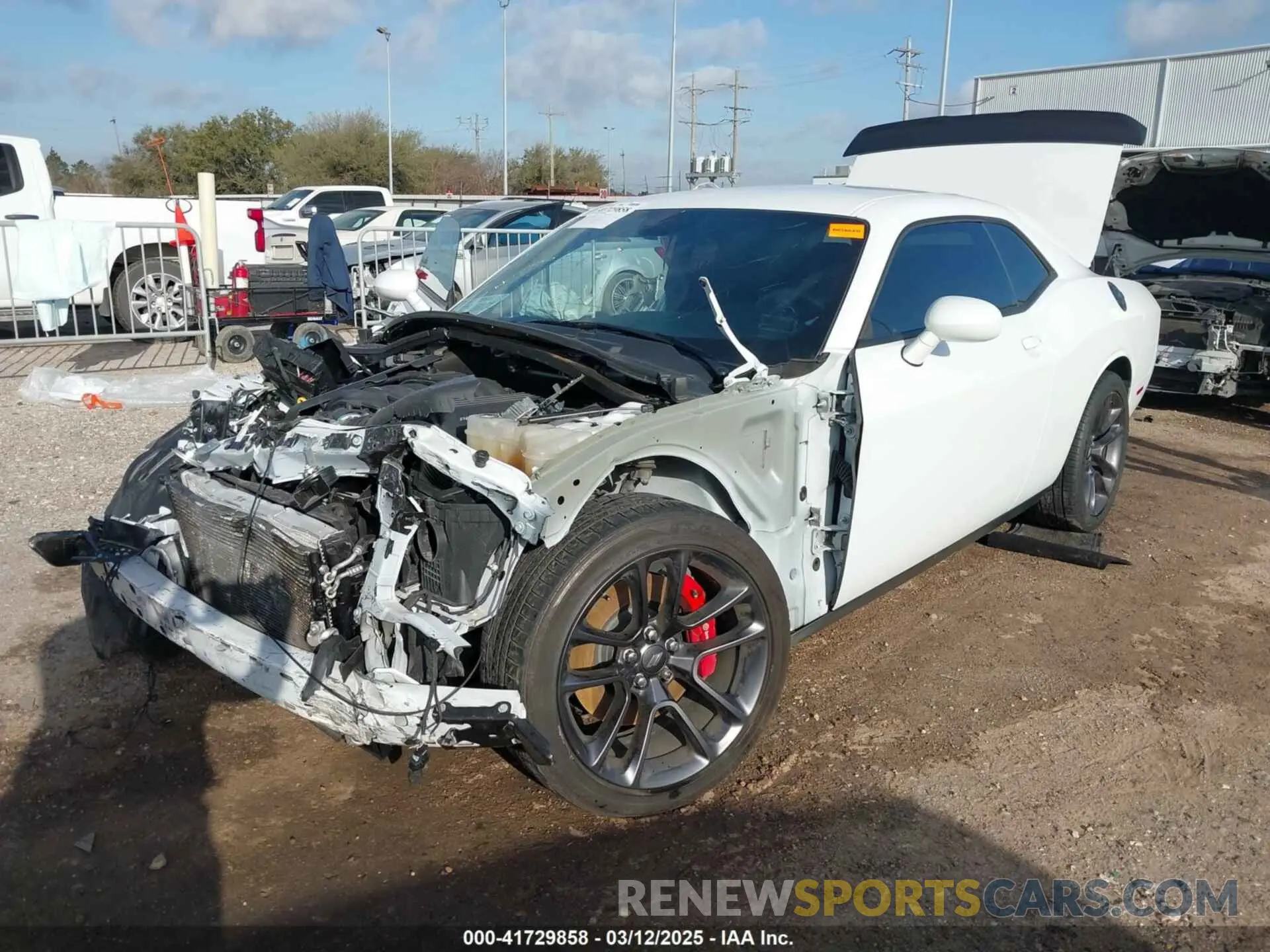 2 Photograph of a damaged car 2C3CDZFJ5NH260679 DODGE CHALLENGER 2022