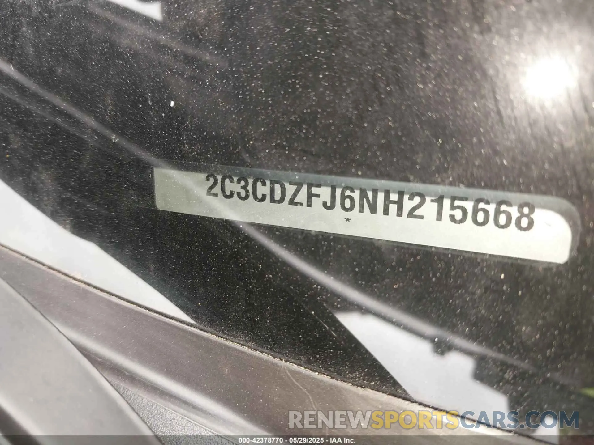 9 Photograph of a damaged car 2C3CDZFJ6NH215668 DODGE CHALLENGER 2022